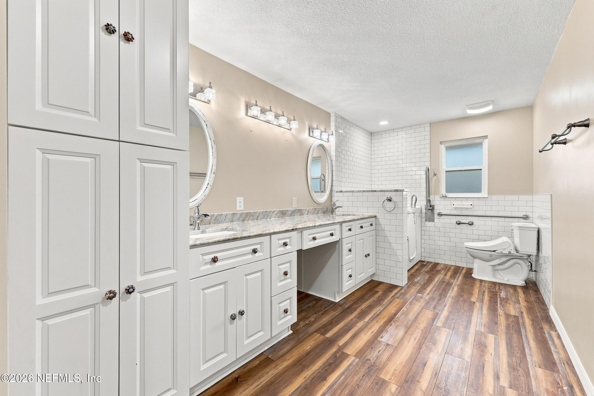 2069 MONMOUTH Circle