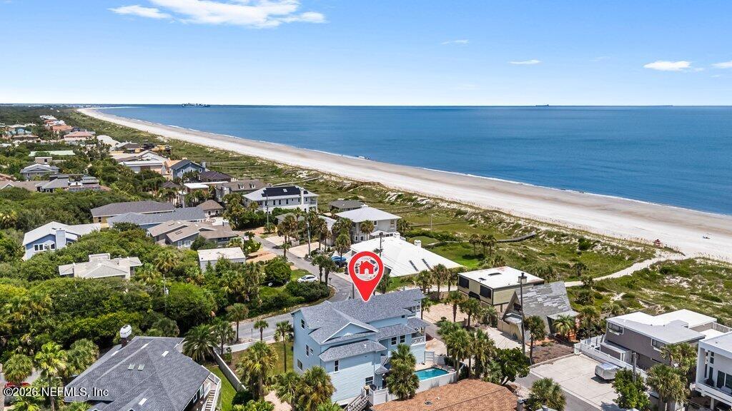 1960 BEACH Avenue