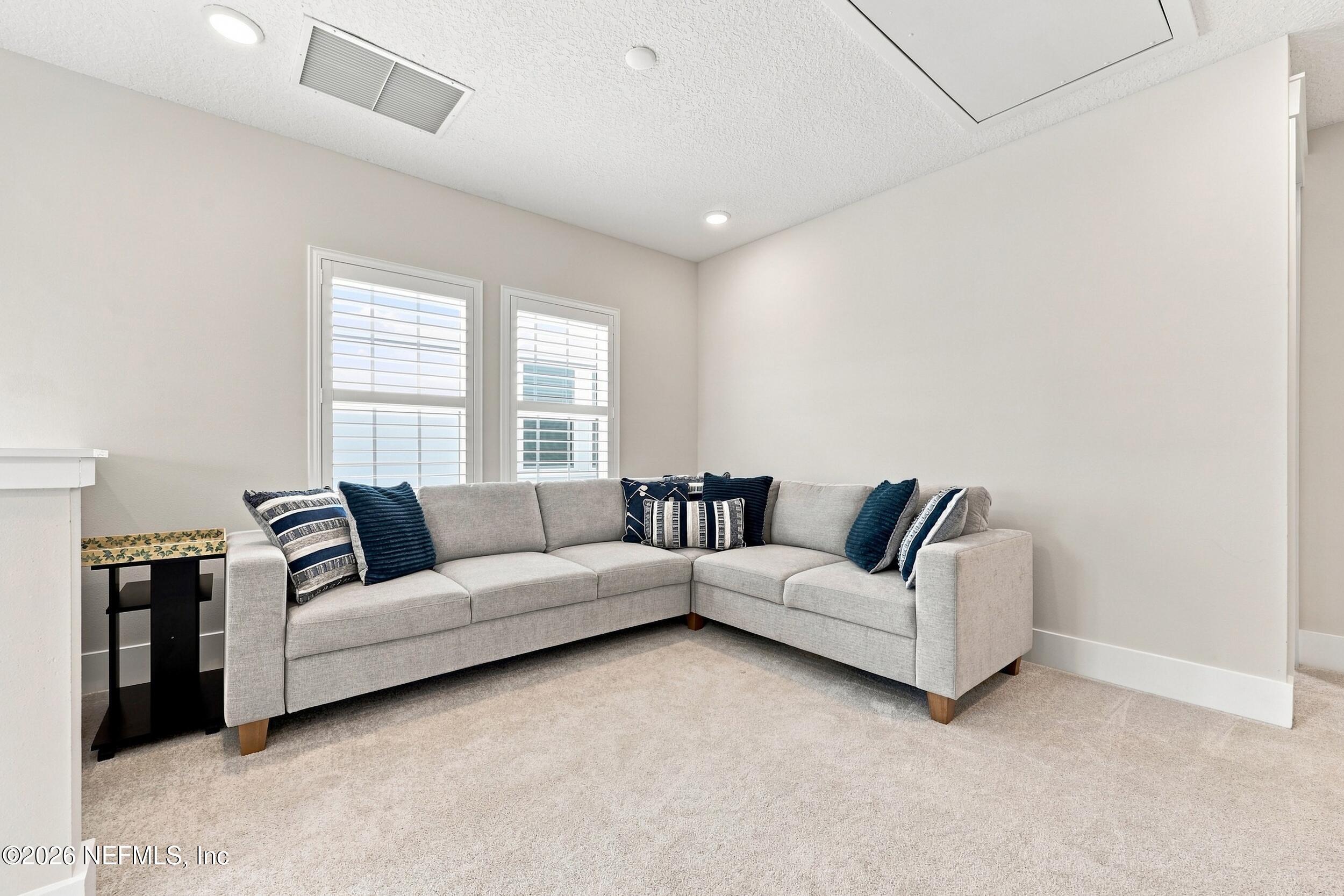 365 BLUE HAMPTON Drive