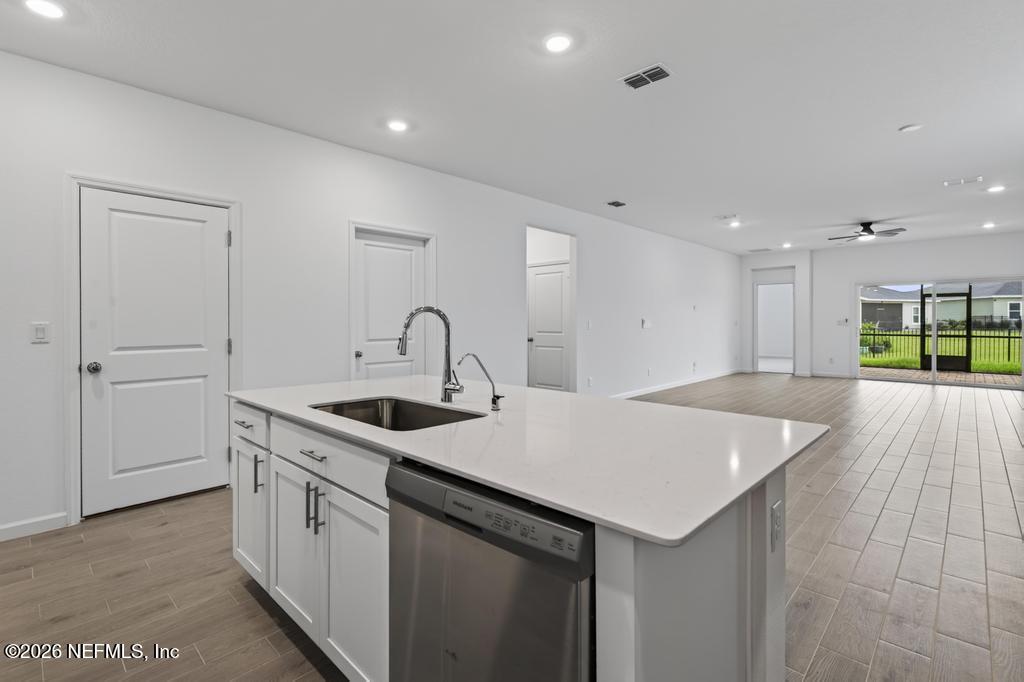 2636 FIELD DAISY Lane
