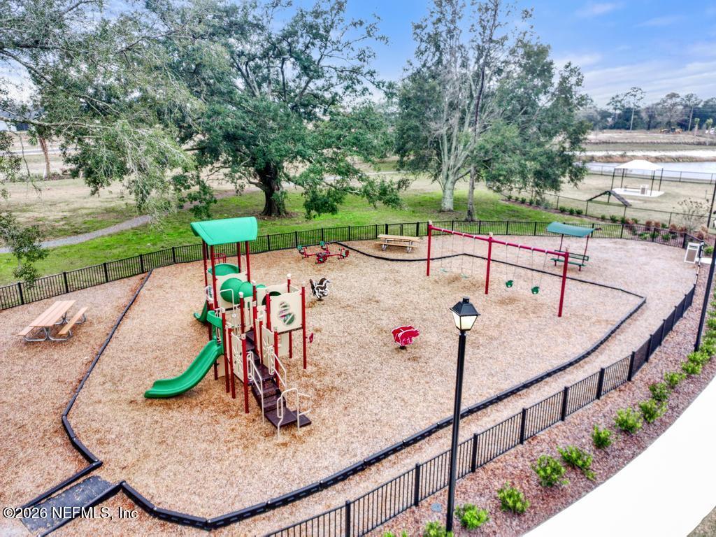 2636 FIELD DAISY Lane