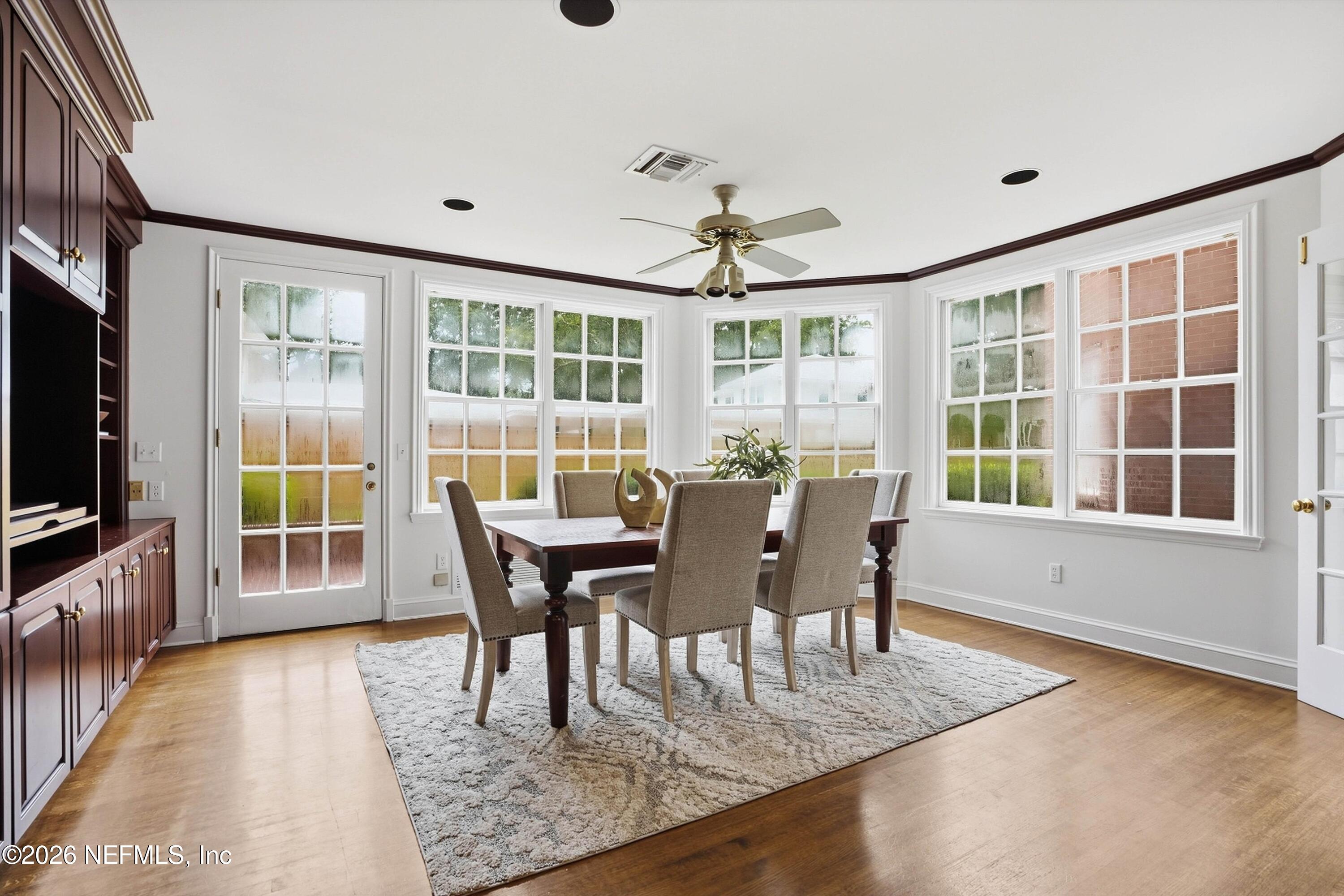 959 MAPLE Lane