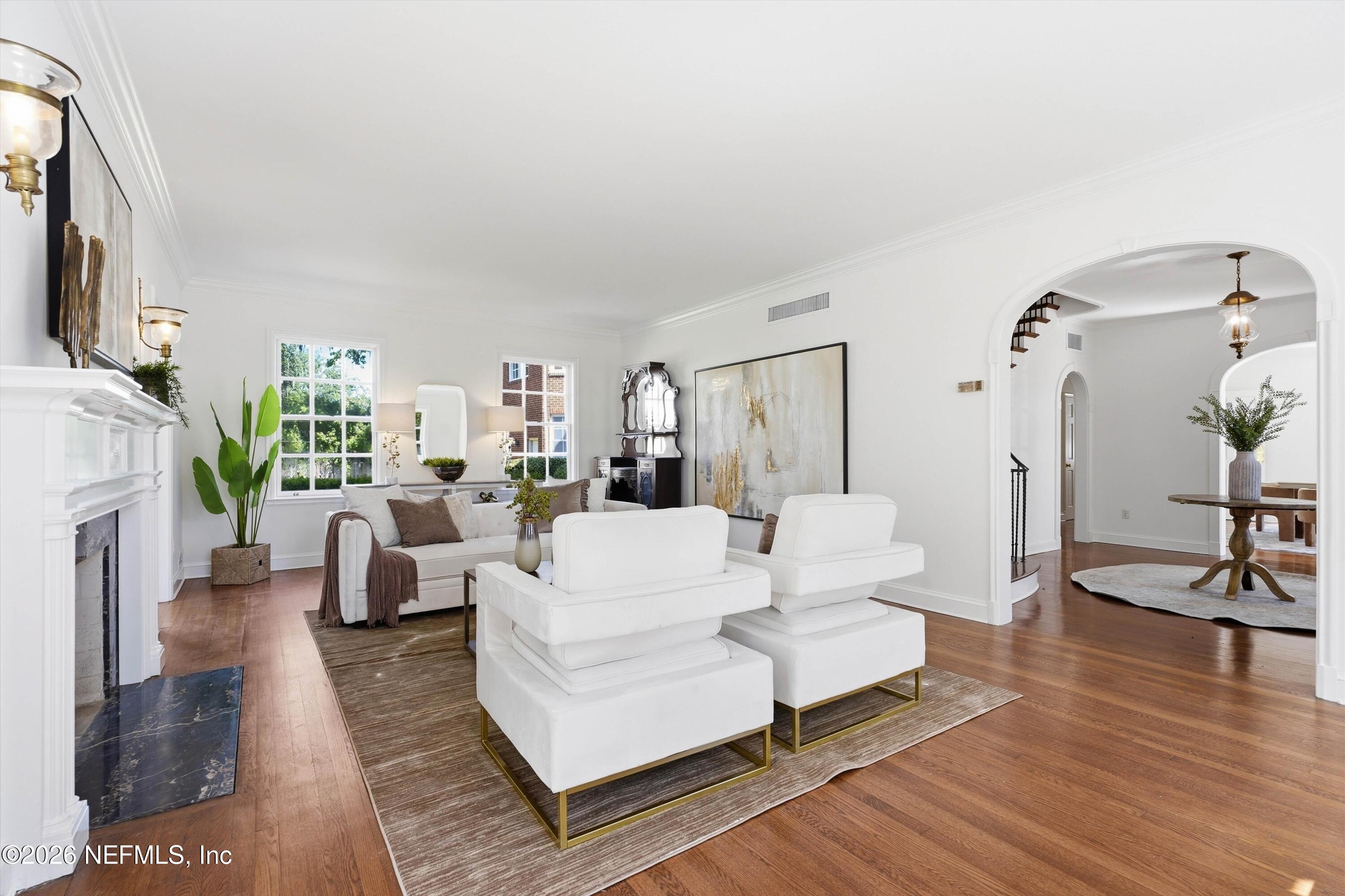 959 MAPLE Lane