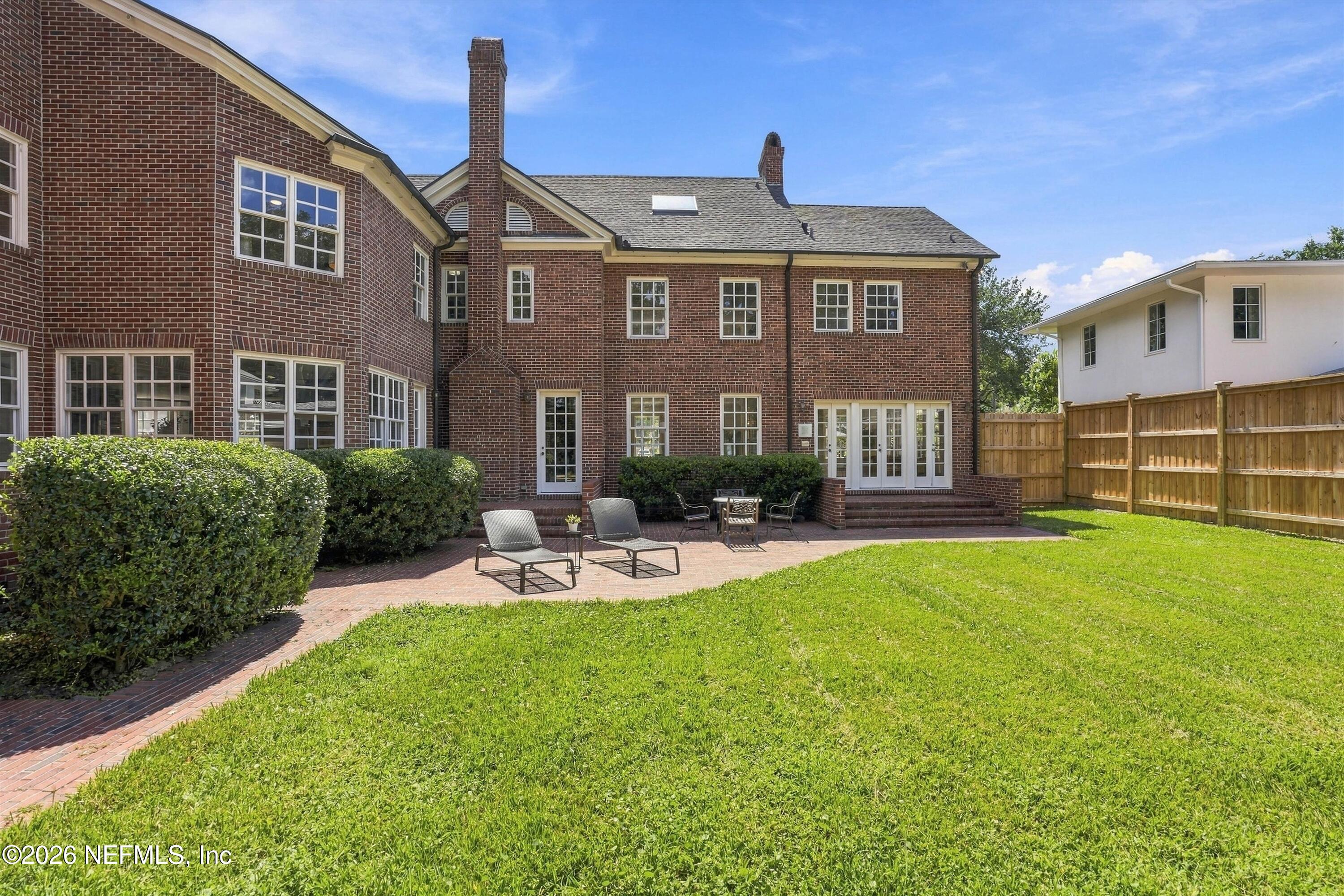 959 MAPLE Lane
