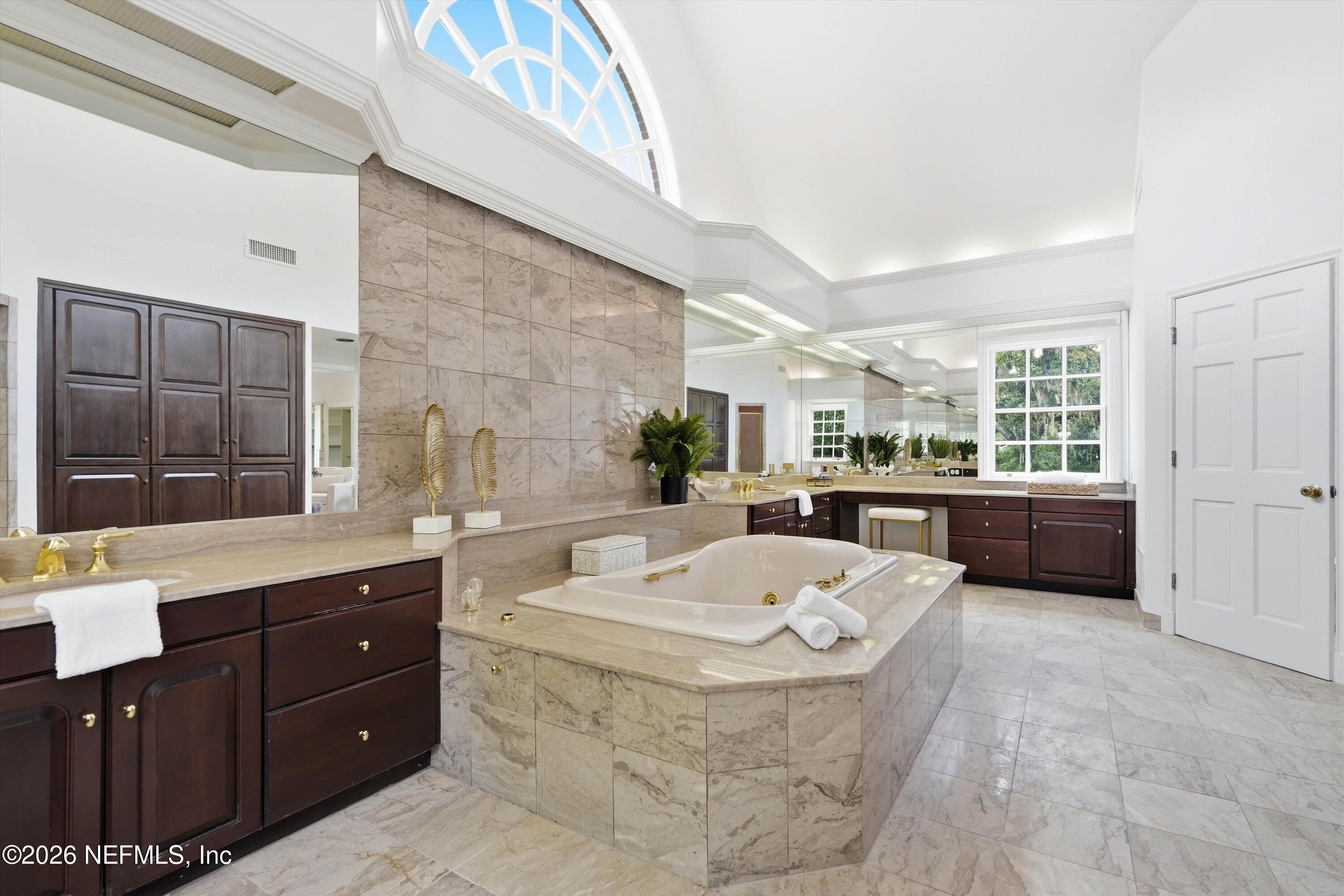 959 MAPLE Lane