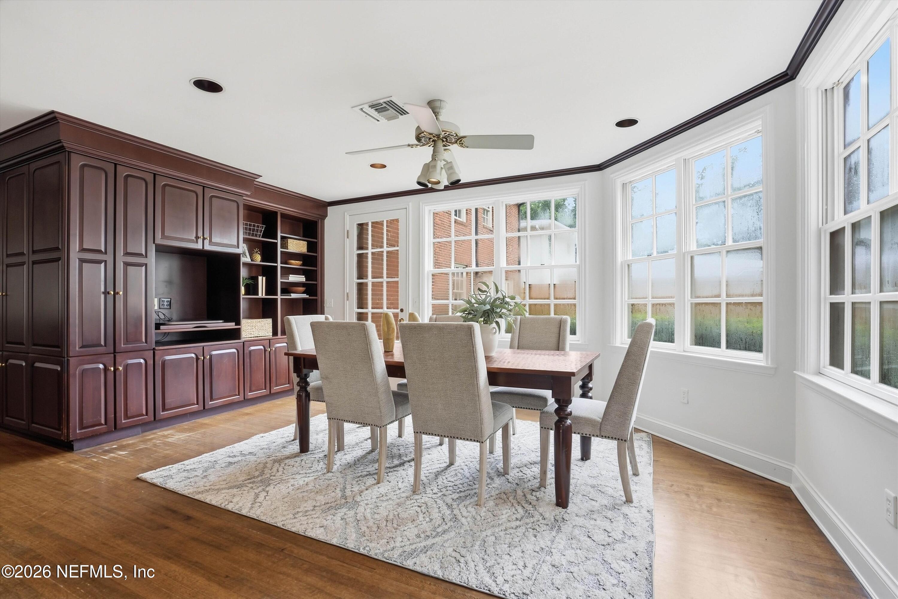 959 MAPLE Lane