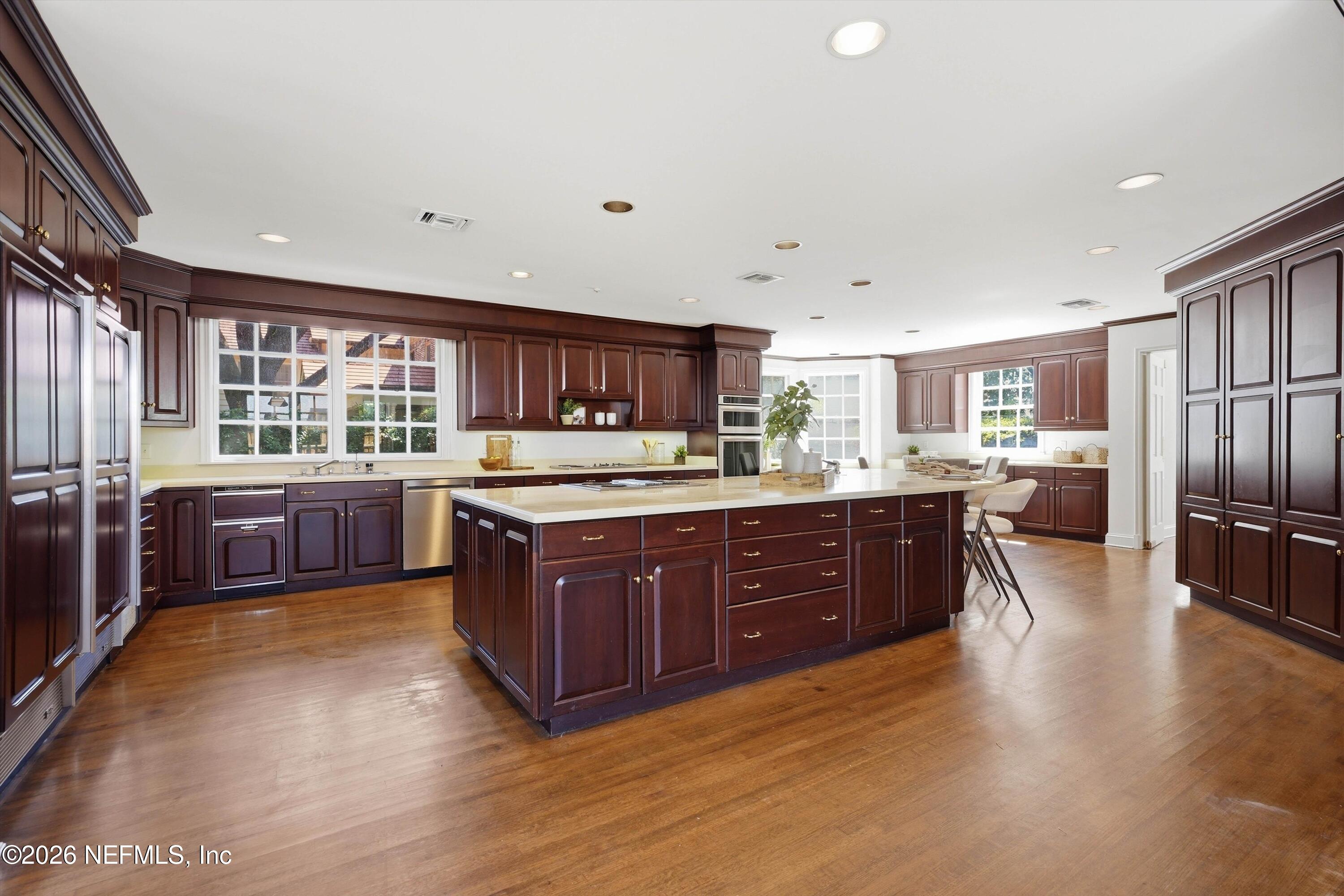 959 MAPLE Lane
