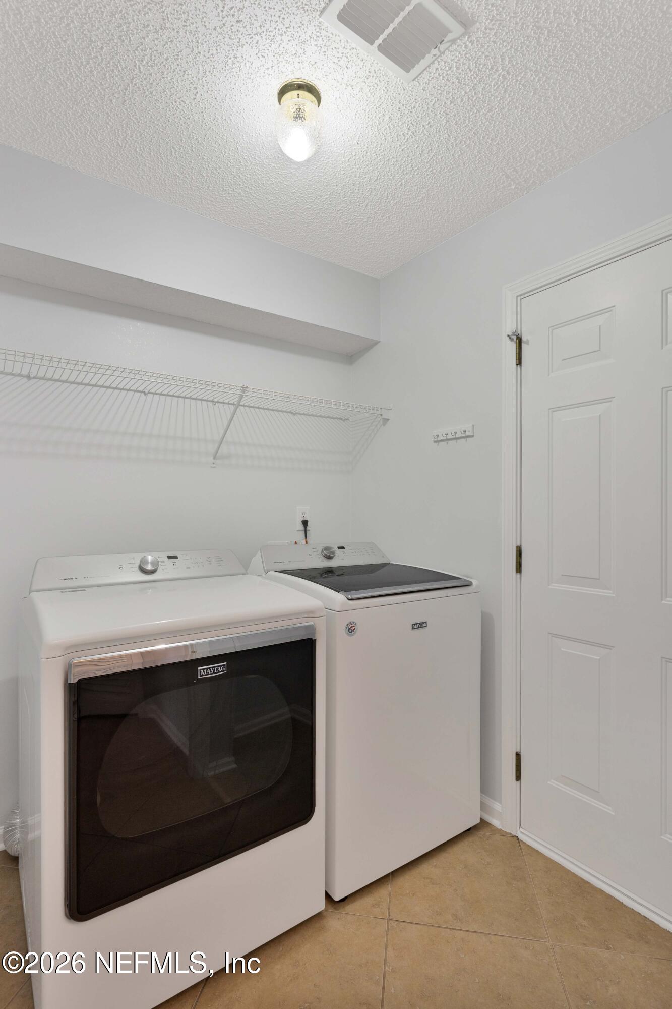1410 RUNES Court