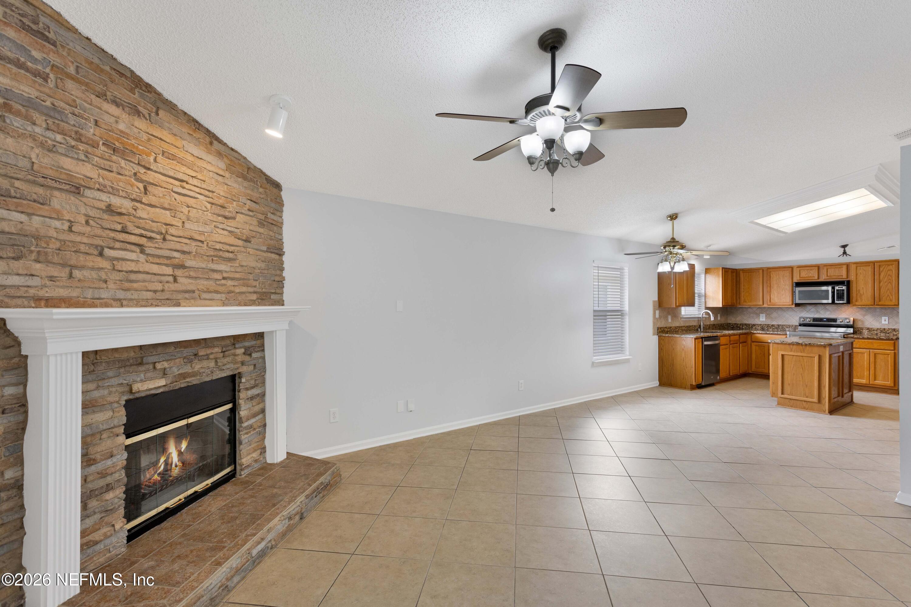 1410 RUNES Court