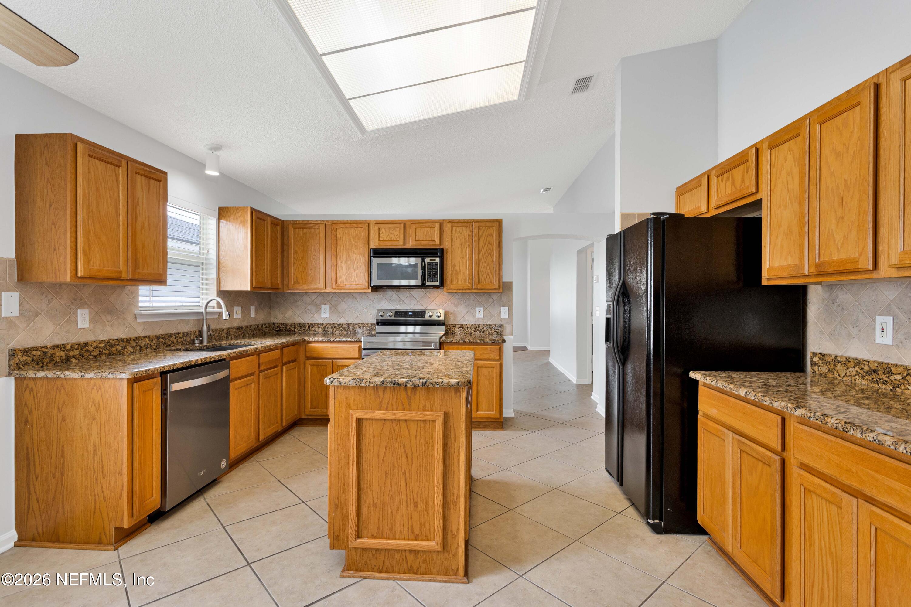 1410 RUNES Court