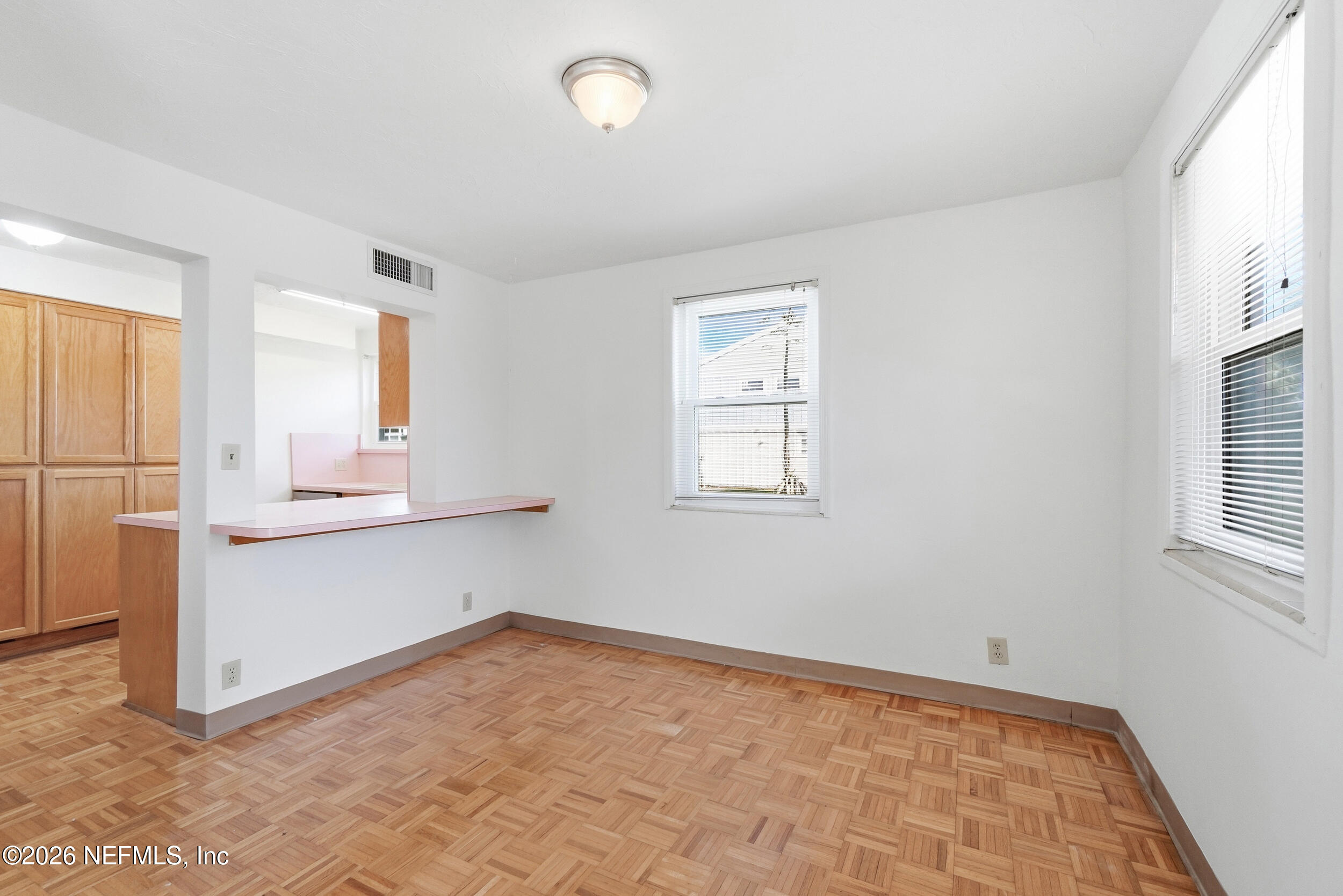 1800 1ST Street
