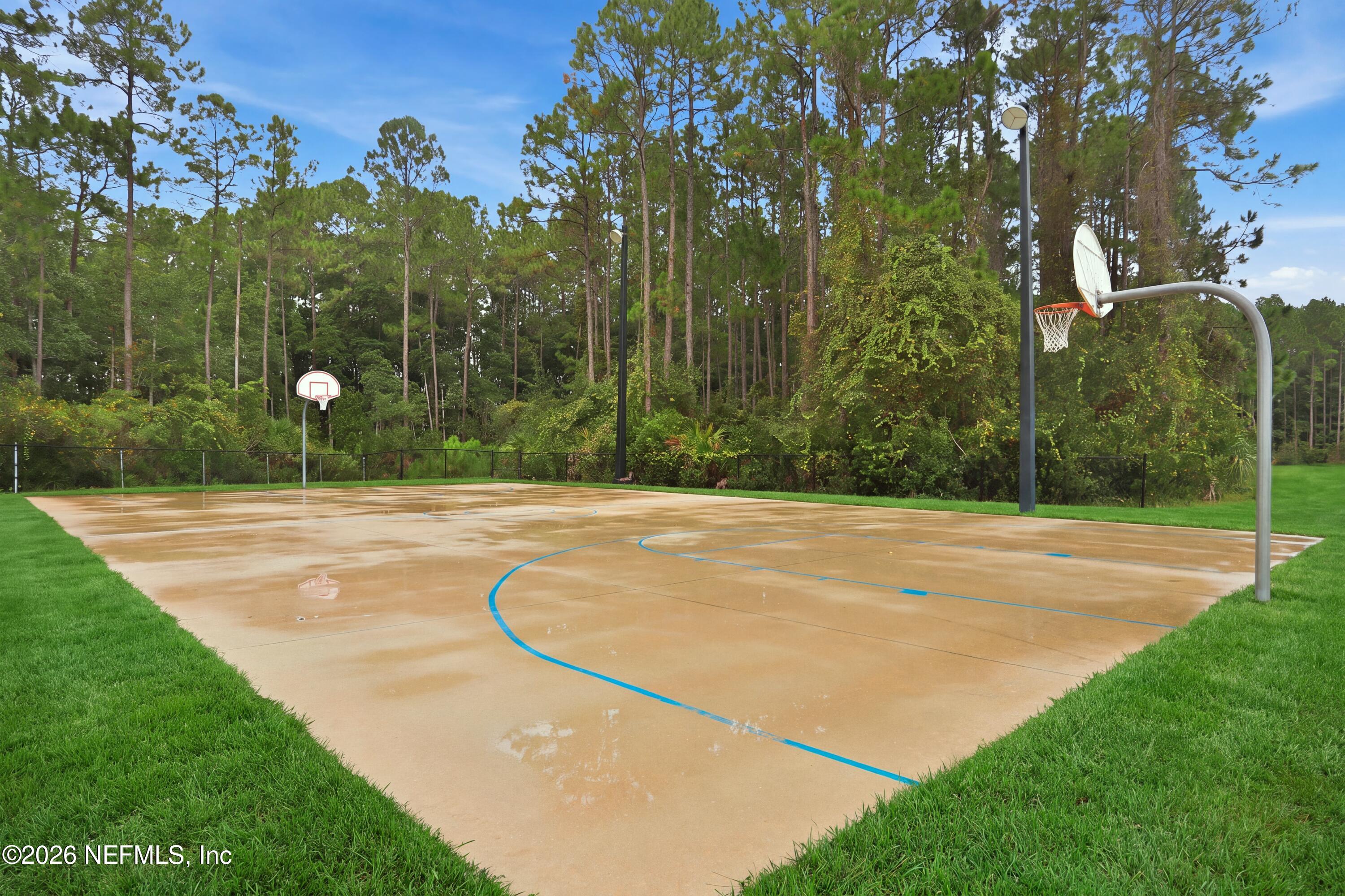 4933 BLACKHAWK Drive, St. Johns