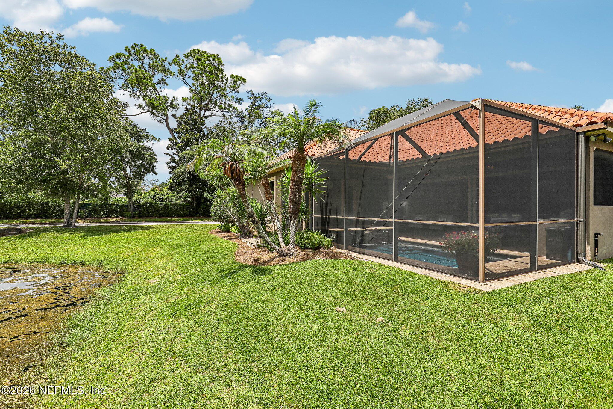 4002 LA VISTA Circle