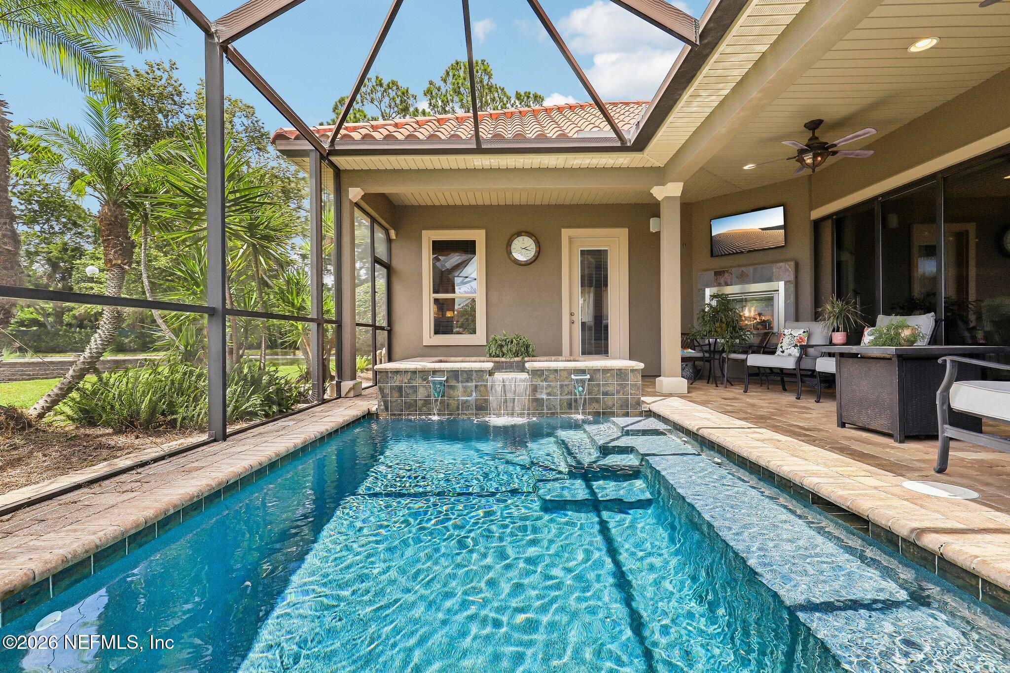 4002 LA VISTA Circle