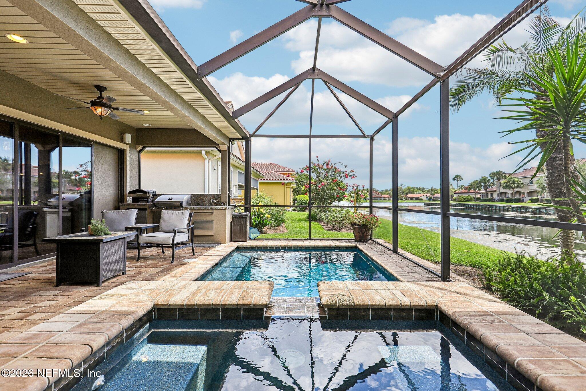 4002 LA VISTA Circle