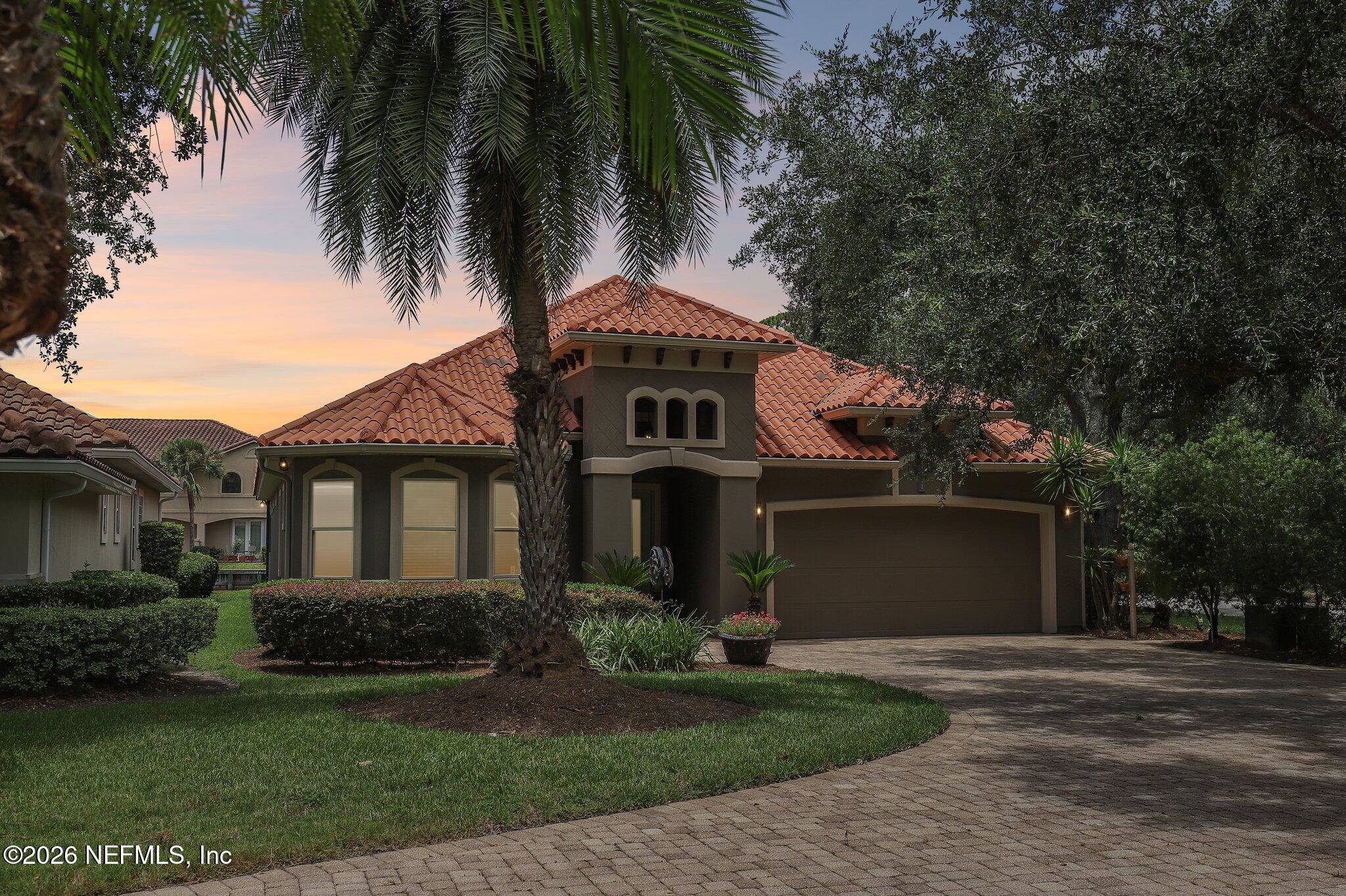 4002 LA VISTA Circle