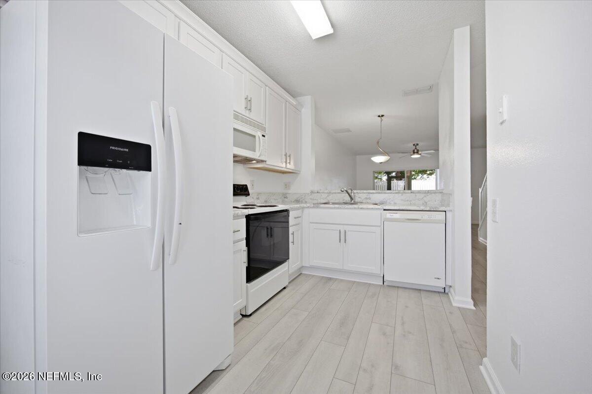 12311 KENSINGTON LAKES Drive 203