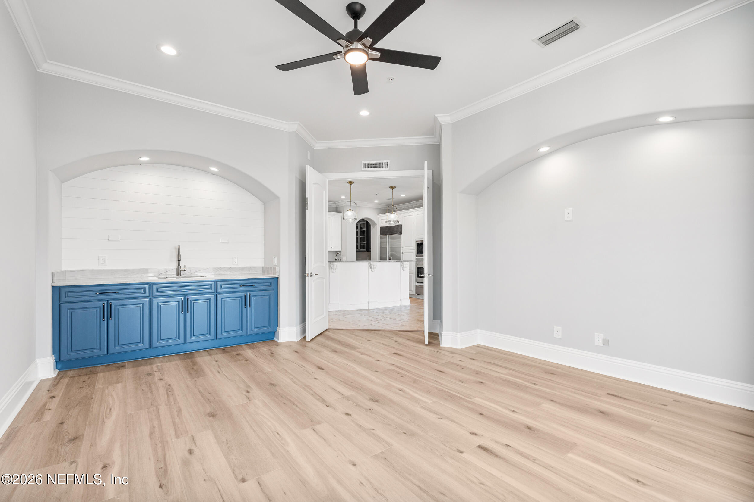 1616 RIVER Road 105