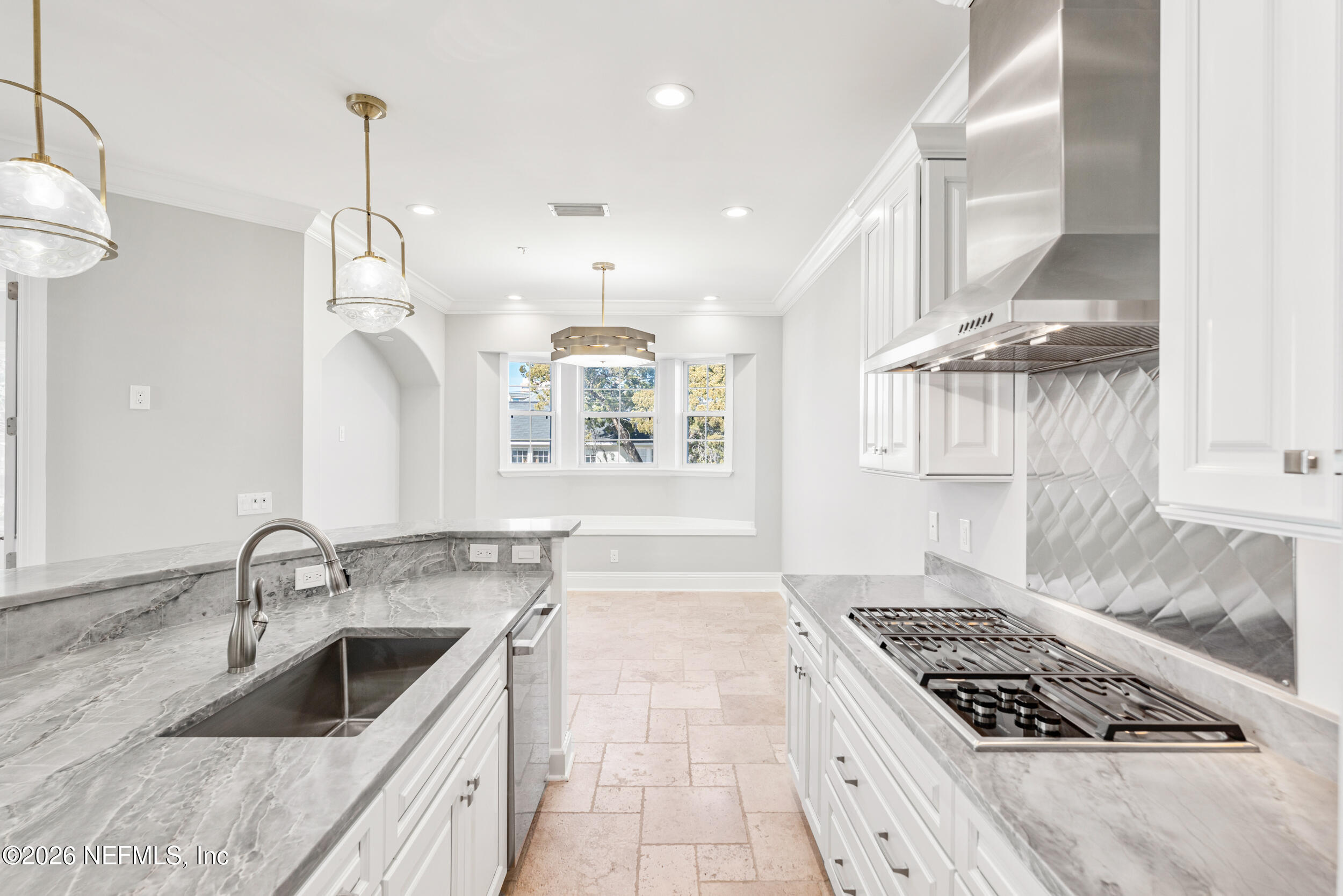 1616 RIVER Road 105
