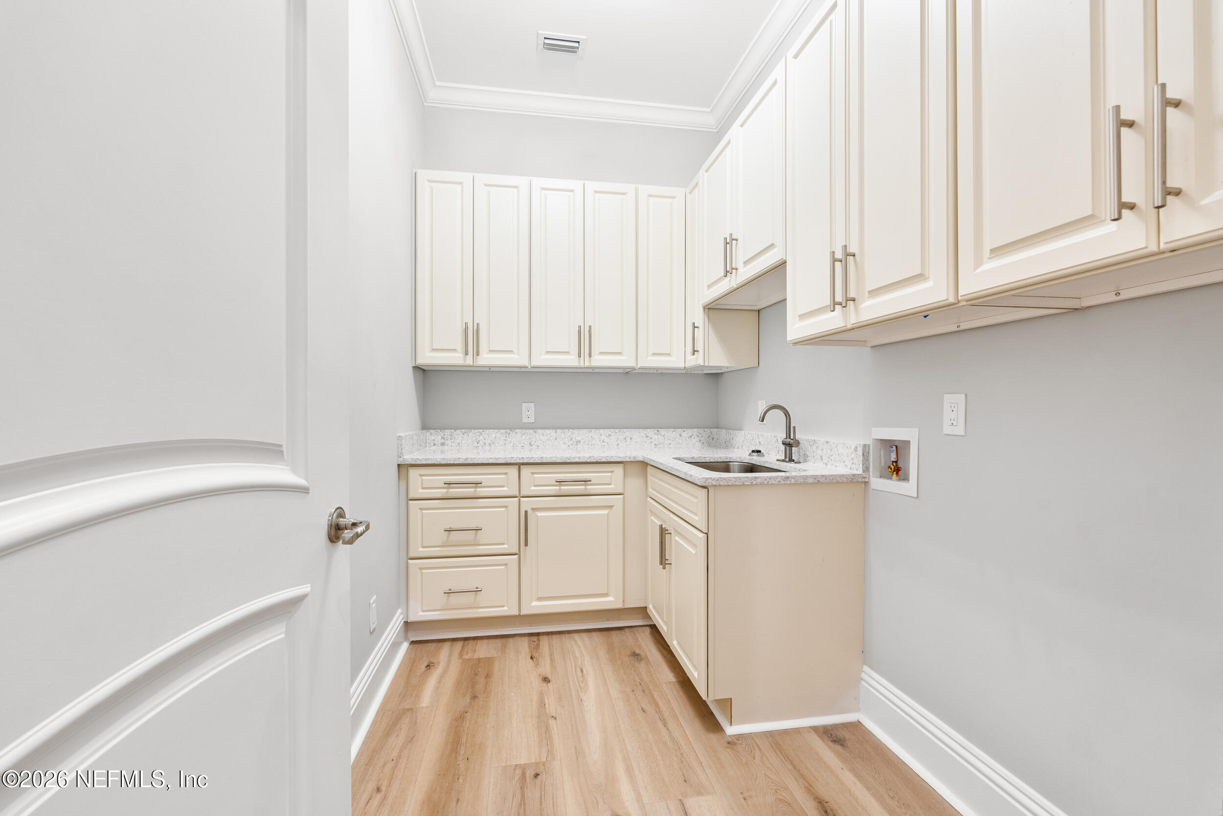 1616 RIVER Road 105