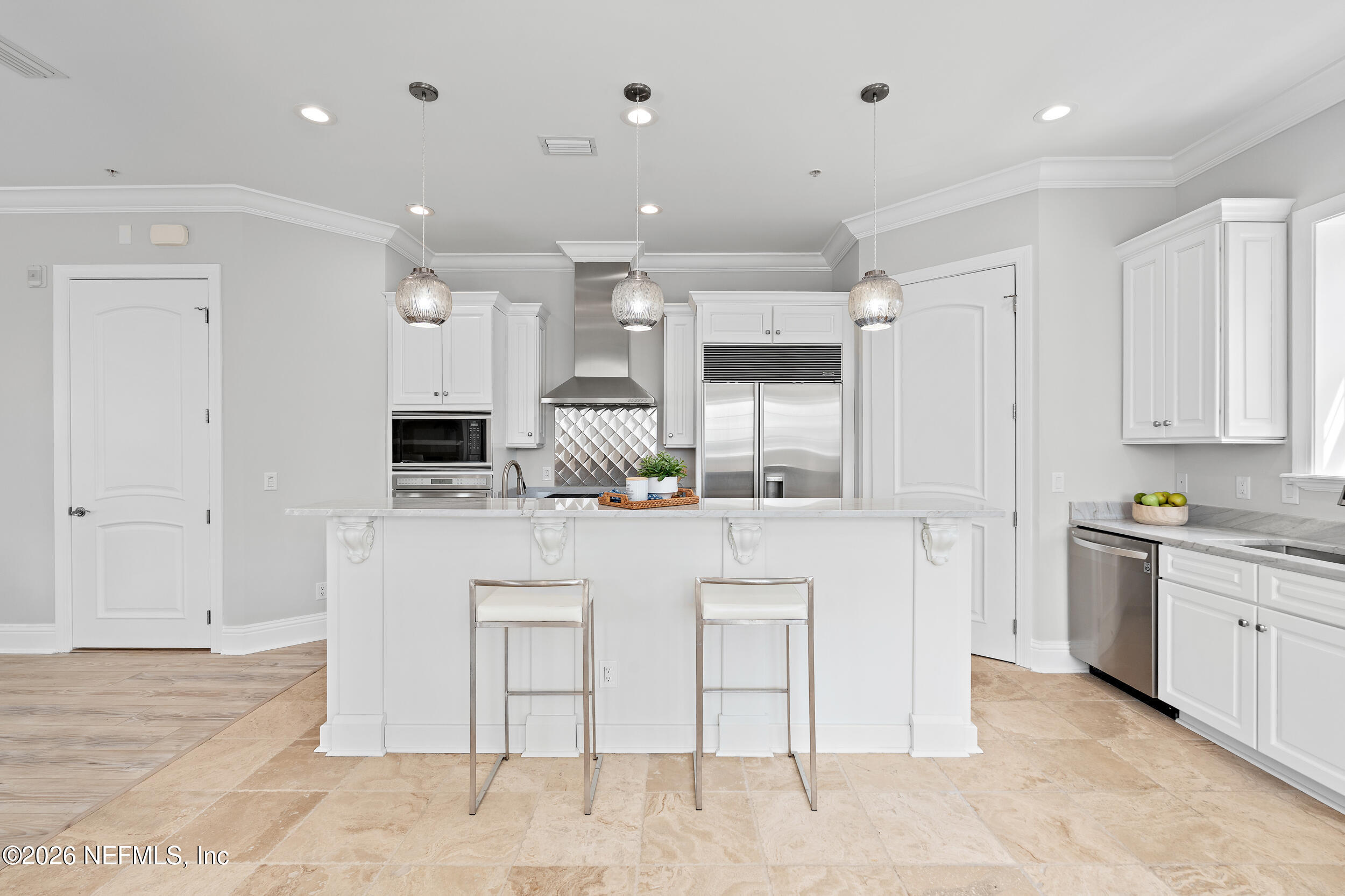 1616 RIVER Road 104