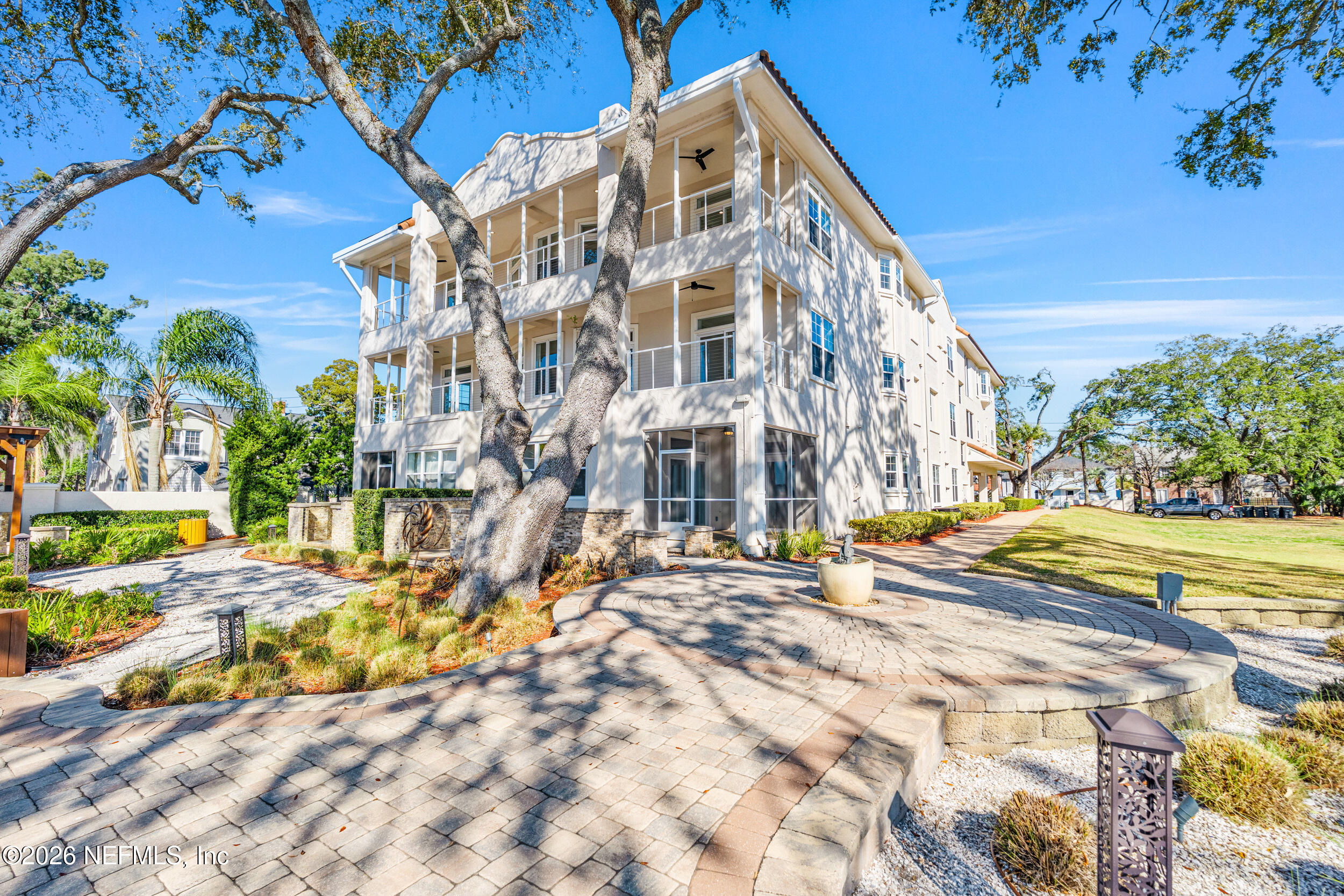 1616 RIVER Road 102
