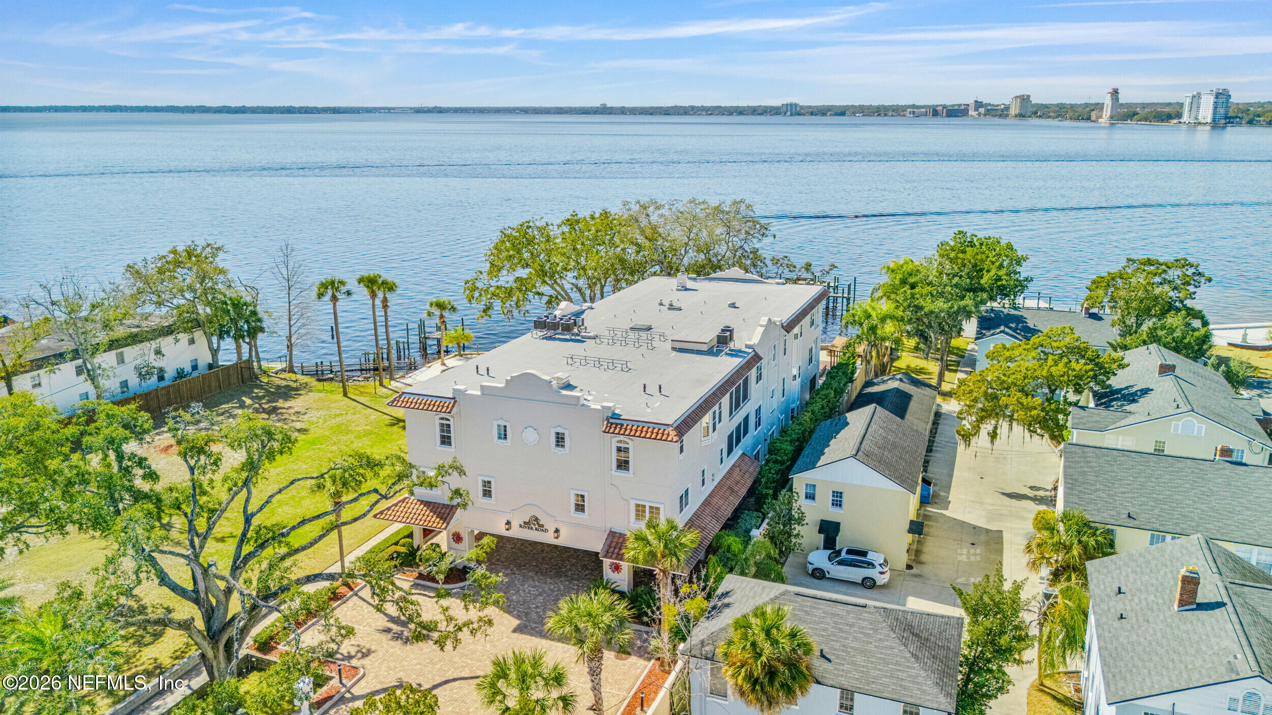 1616 RIVER Road 102