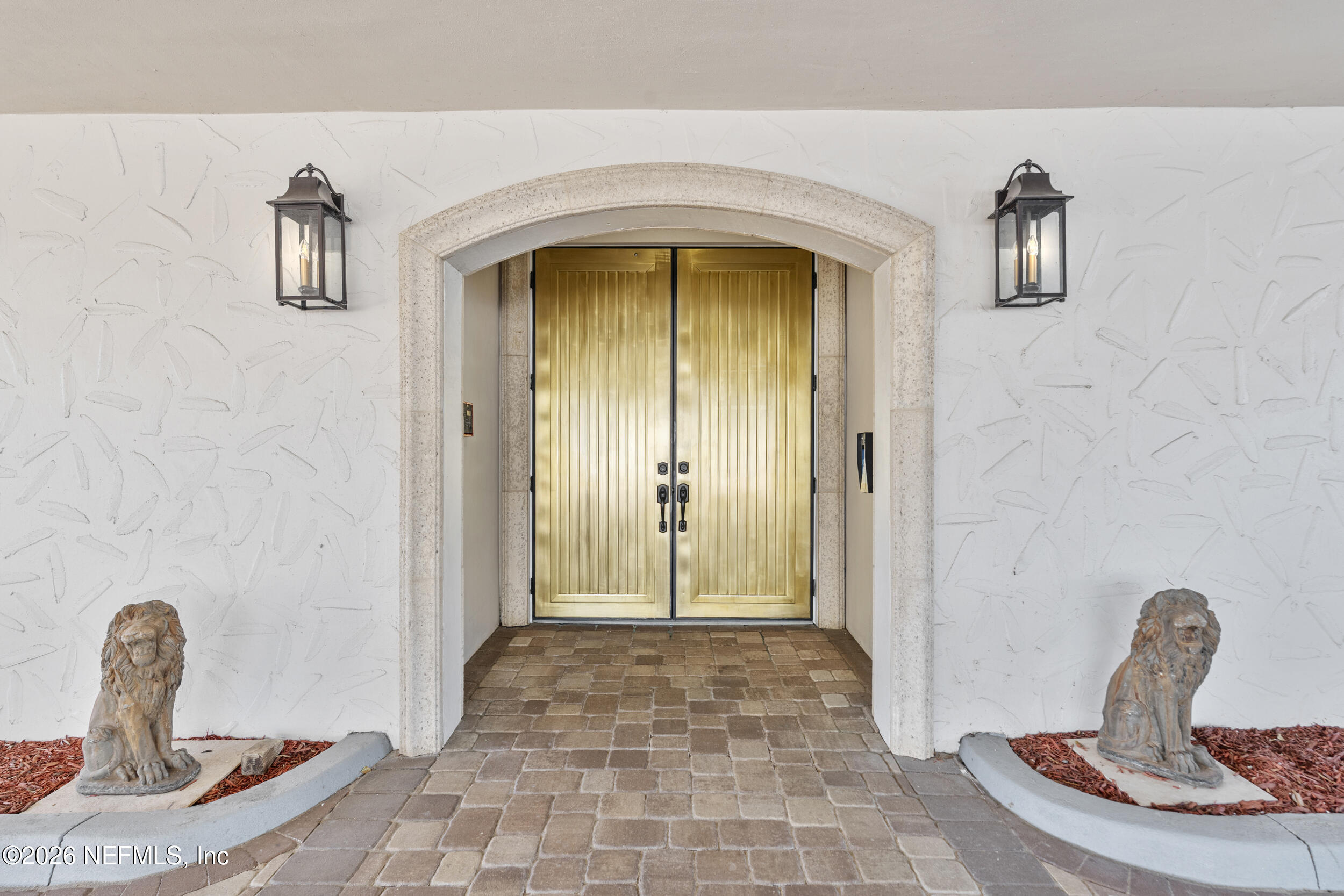 1616 RIVER Road 102