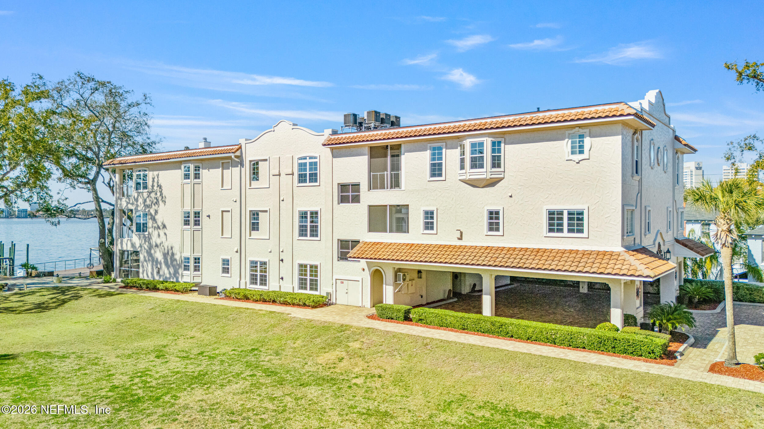 1616 RIVER Road 102