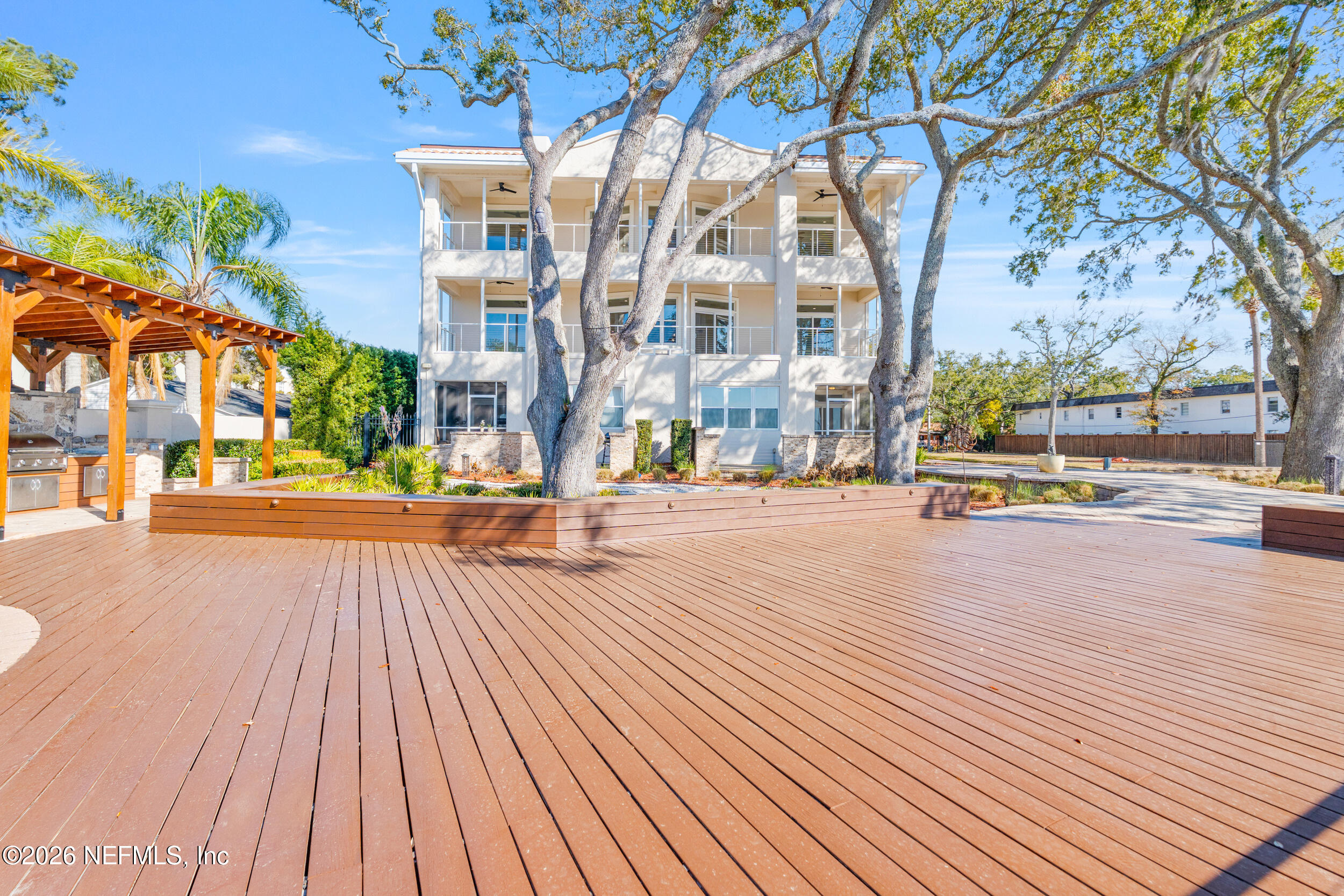 1616 RIVER Road 101