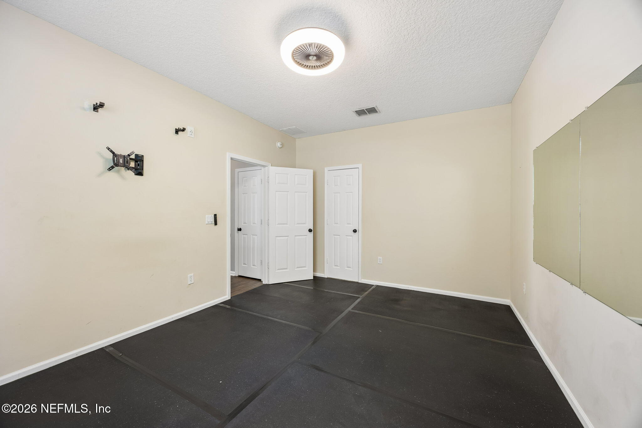 1520 MAJESTIC VIEW Lane