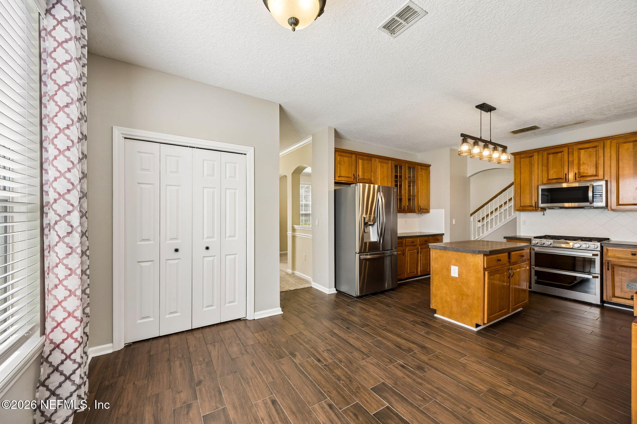 1520 MAJESTIC VIEW Lane