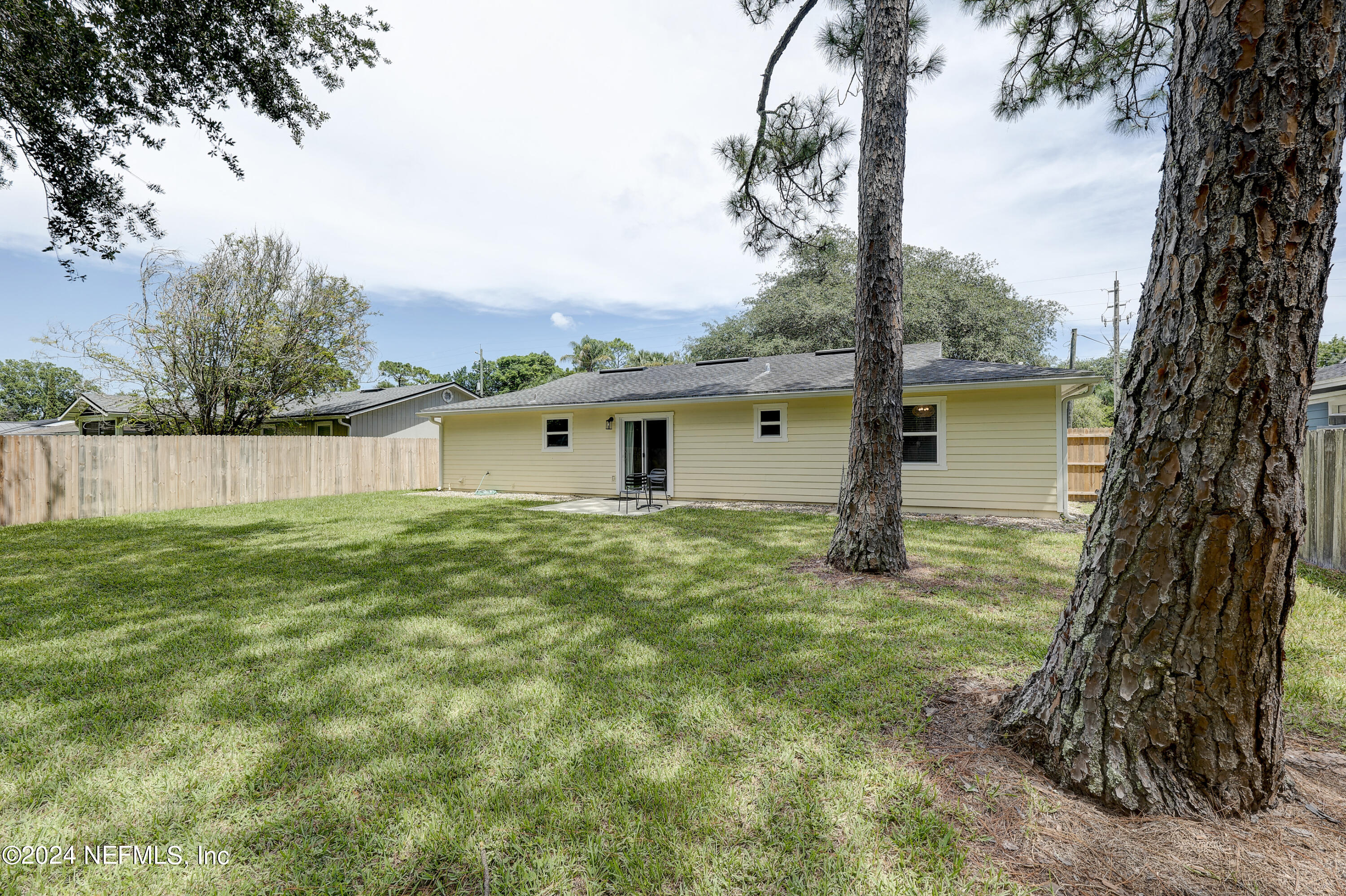 3558 EUNICE Road
