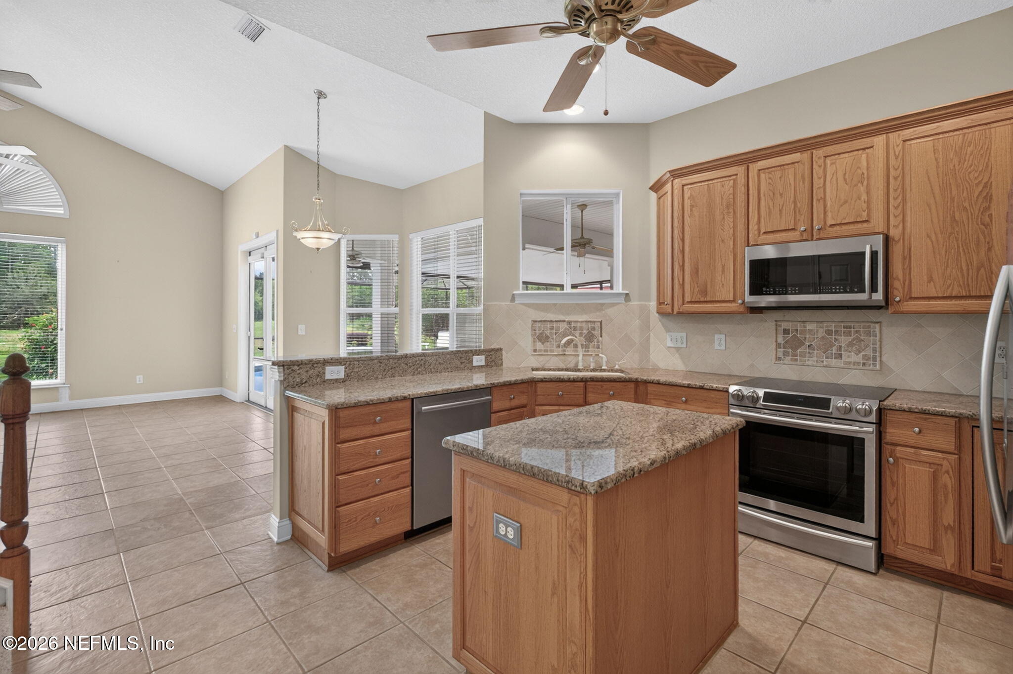 173 BELMONT Drive, St. Johns