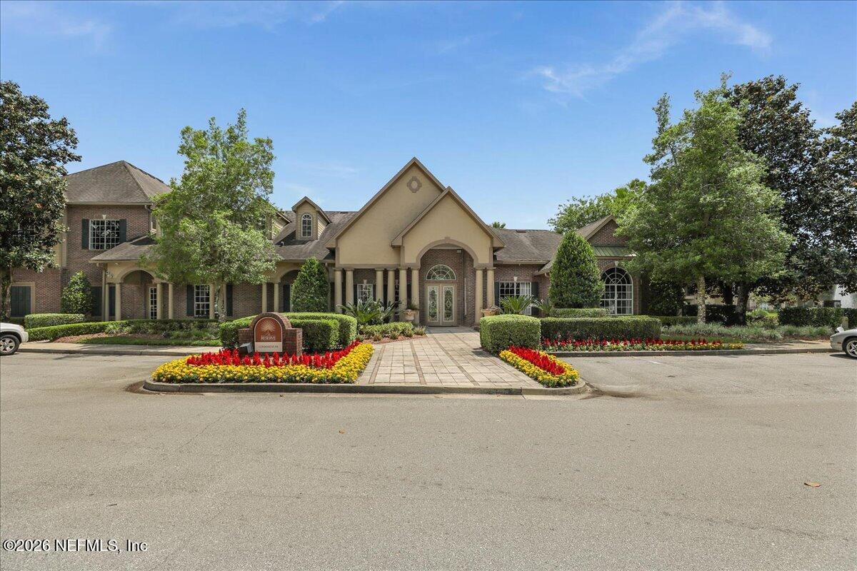 7800 POINT MEADOWS Drive 231