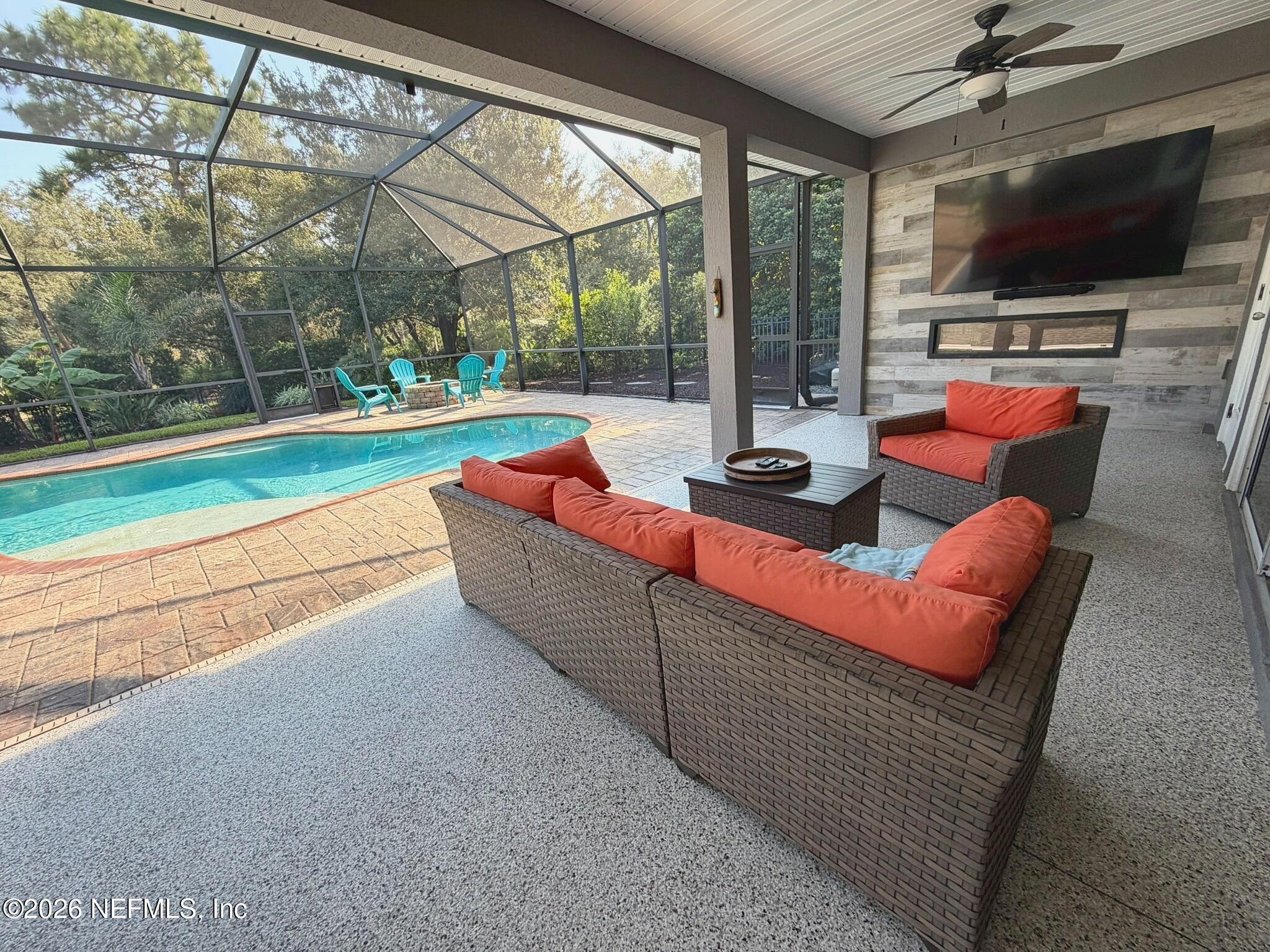 287 WOODLAND GREENS Drive