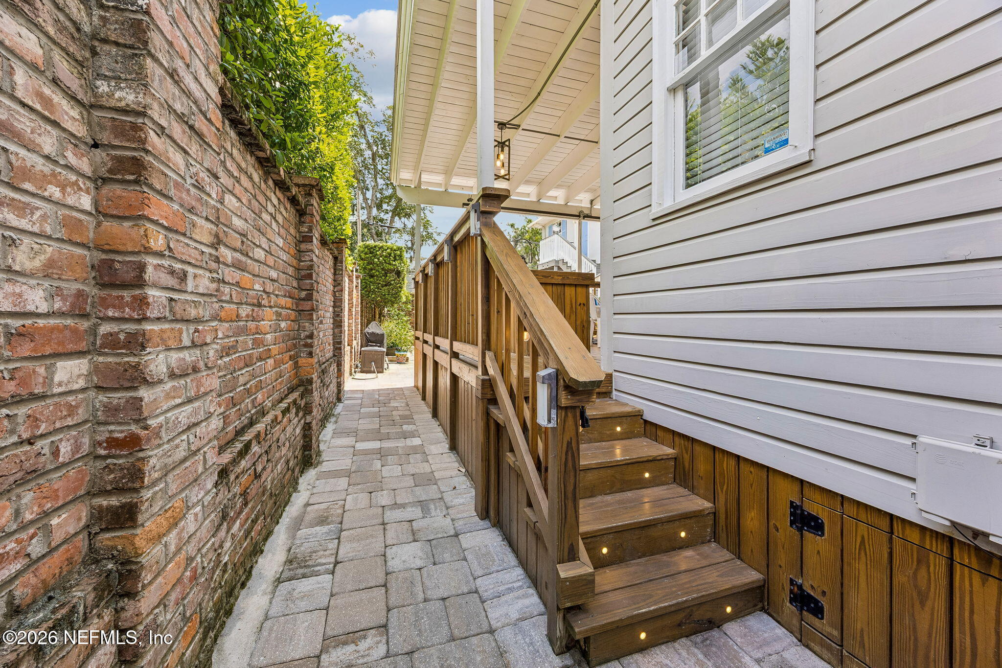 3008 HERSCHEL Street