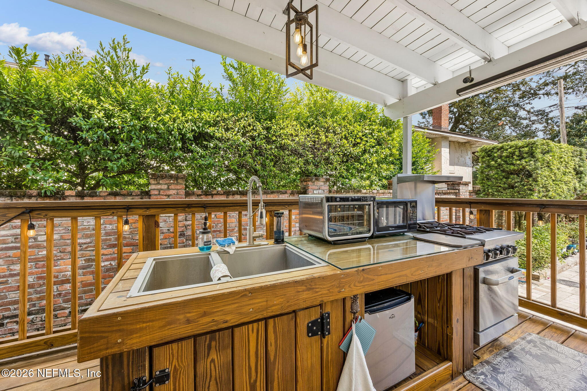 3008 HERSCHEL Street