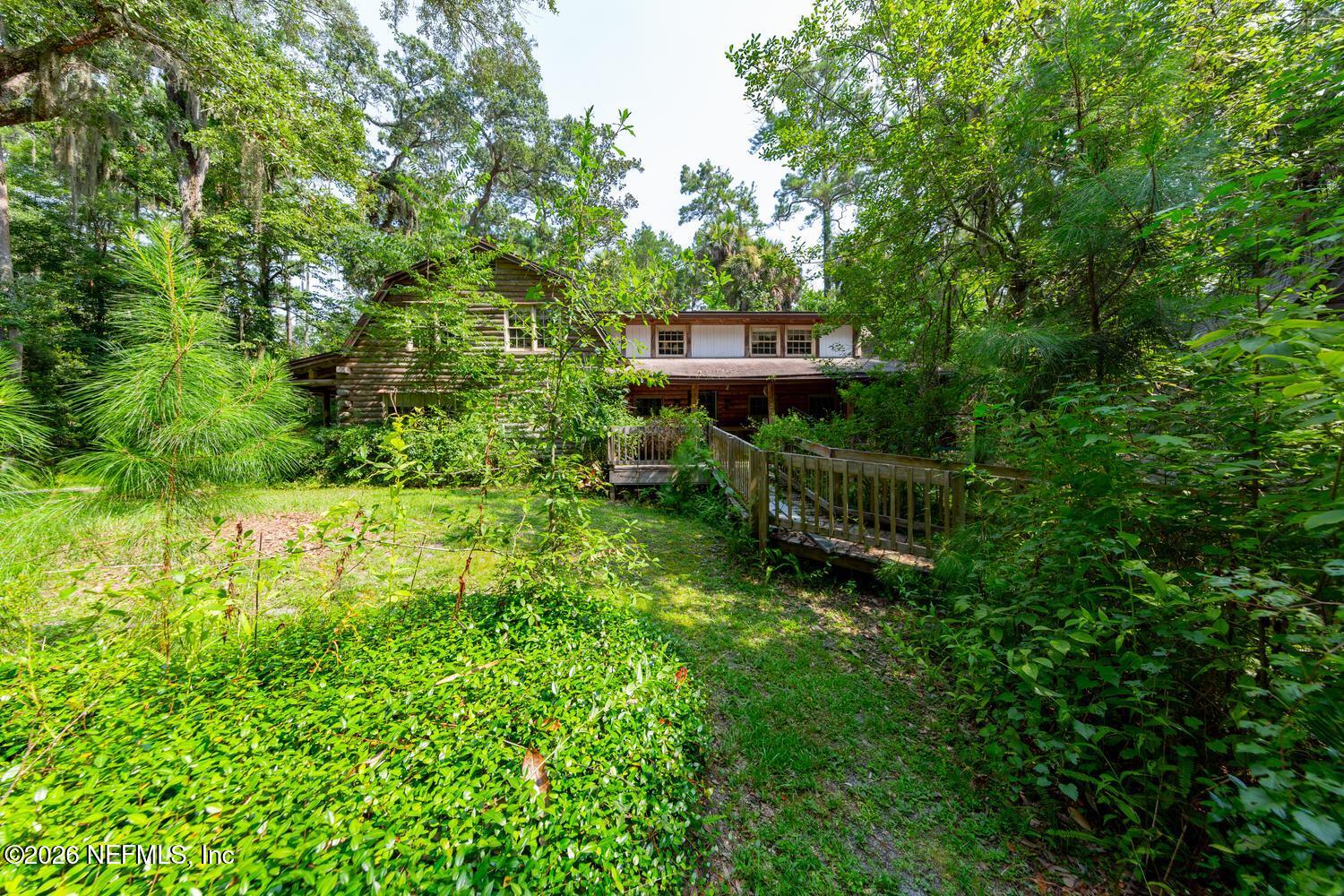 28 N ROSCOE Boulevard