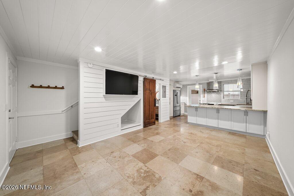 397 AHERN Street