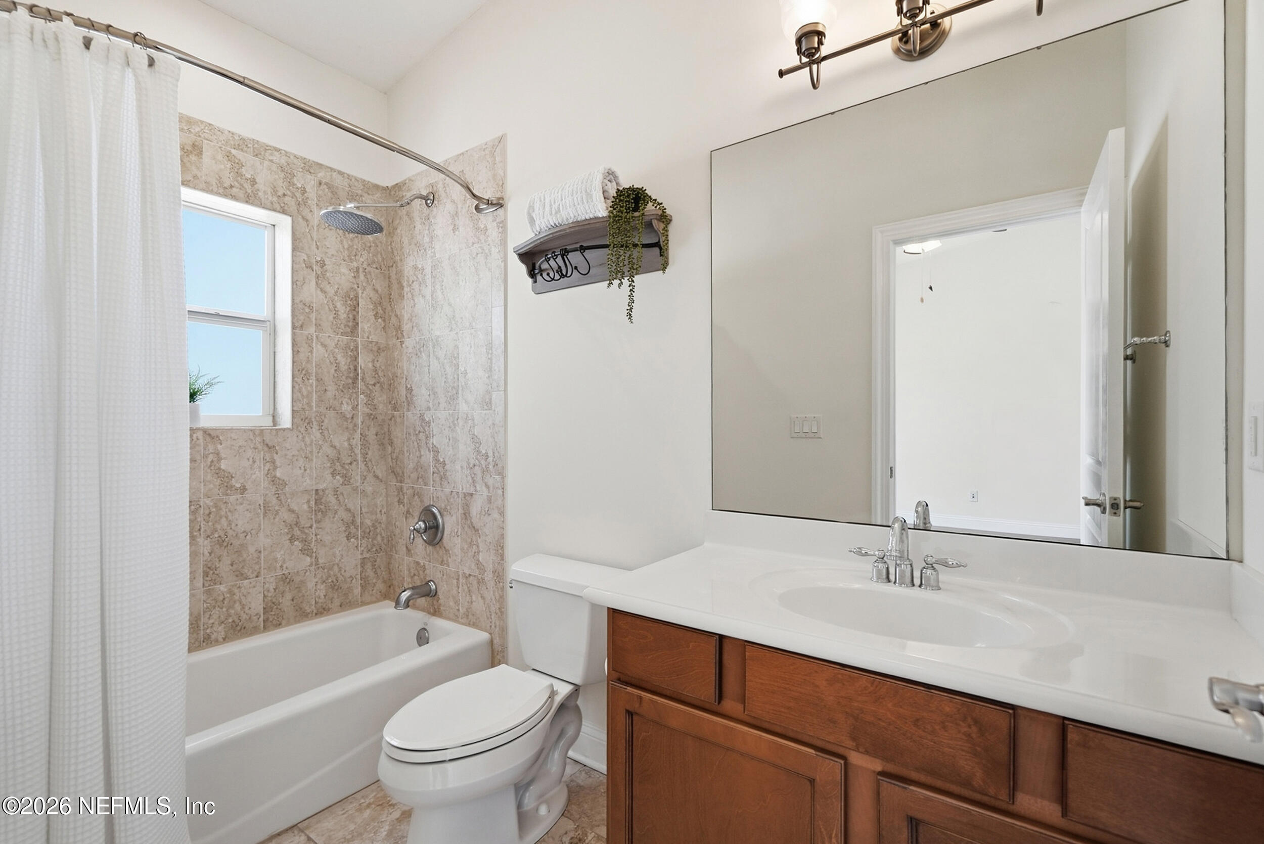310 2ND Street S 4