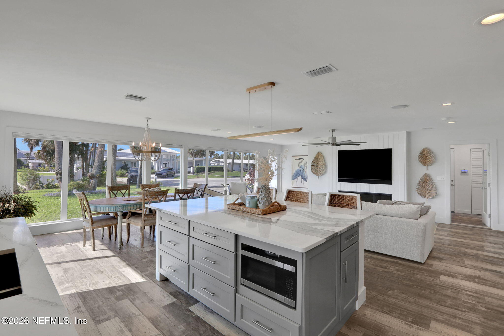 14645 LAGOON Drive