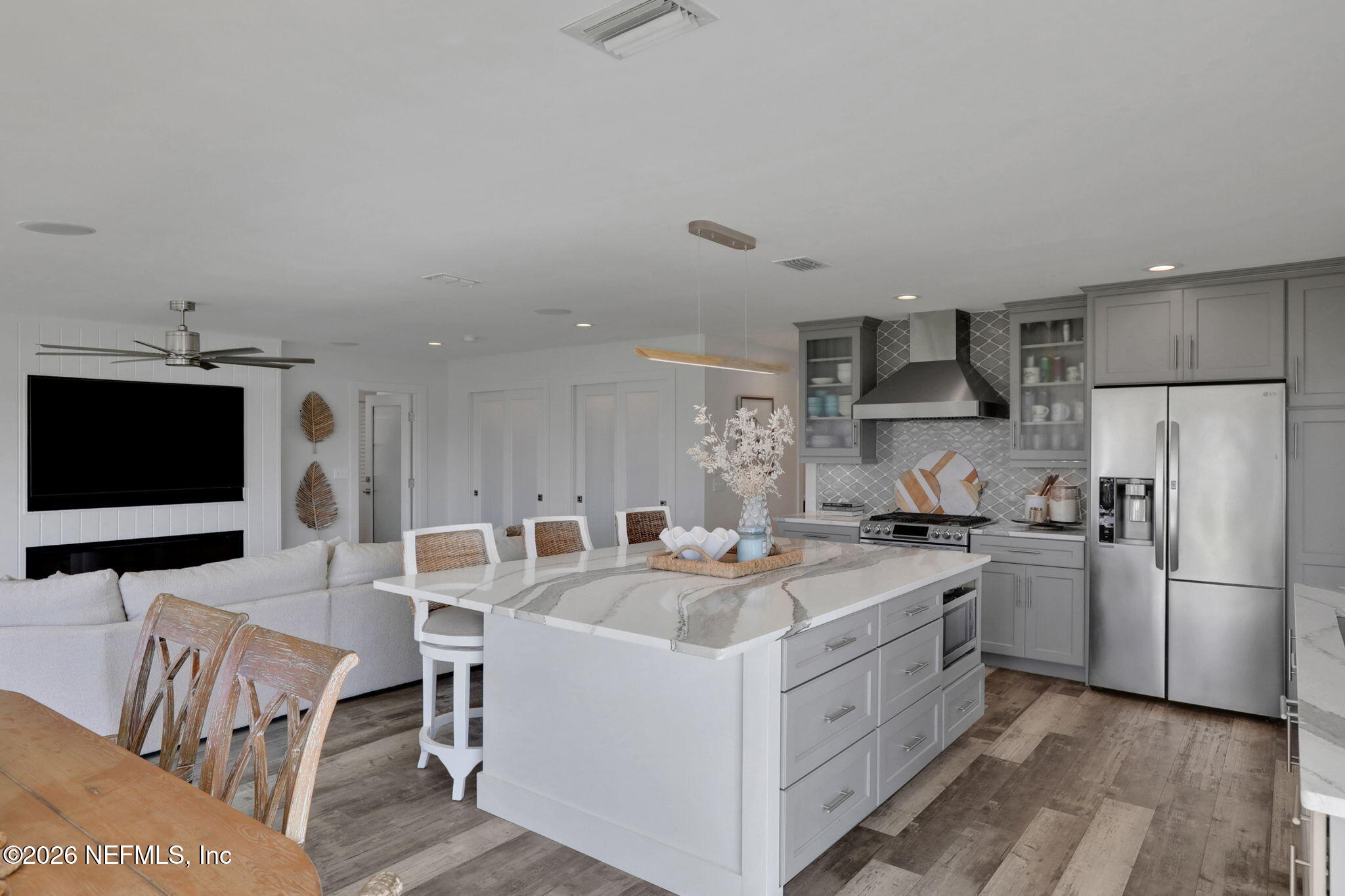 14645 LAGOON Drive