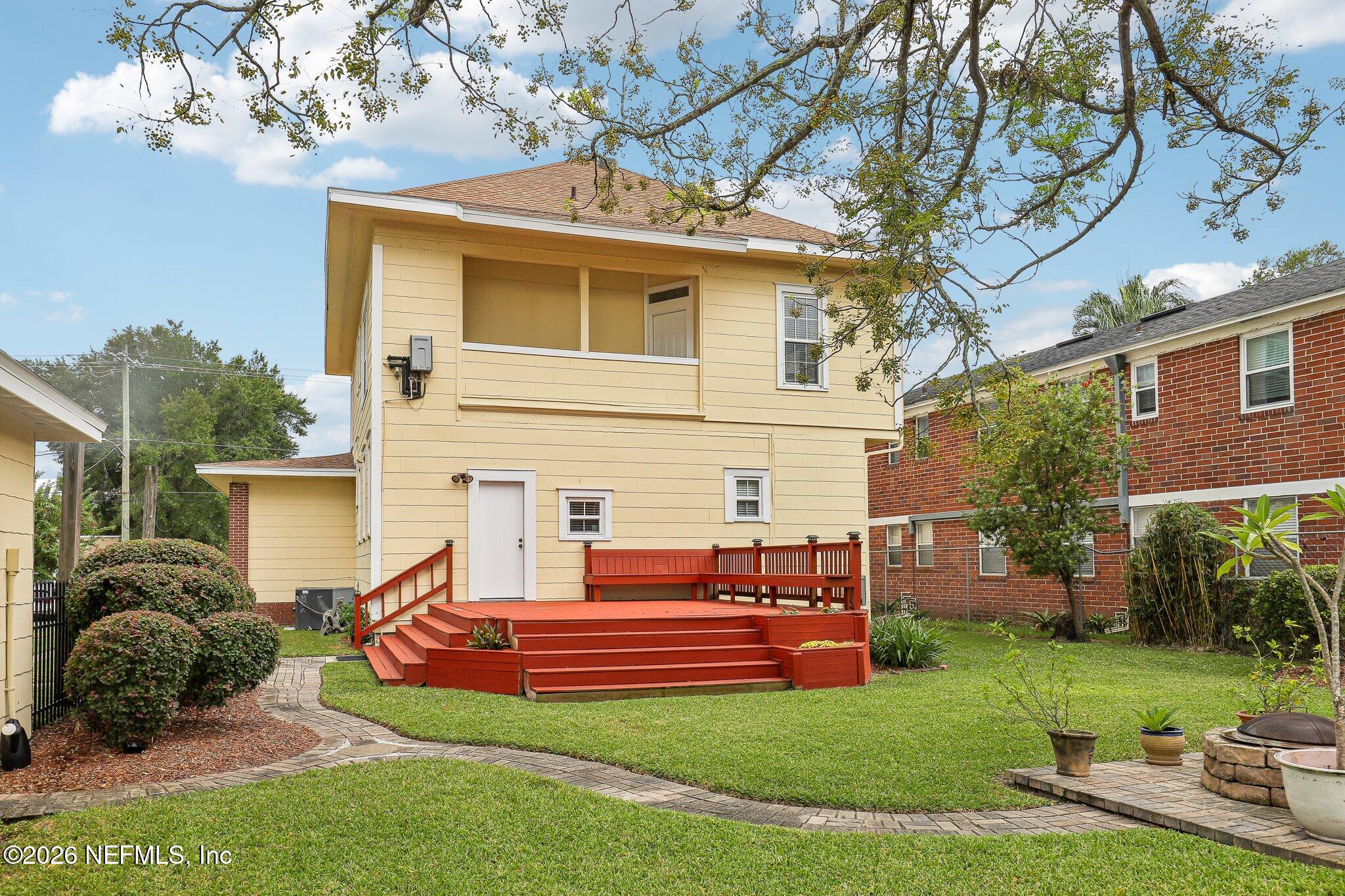 2333 POST Street