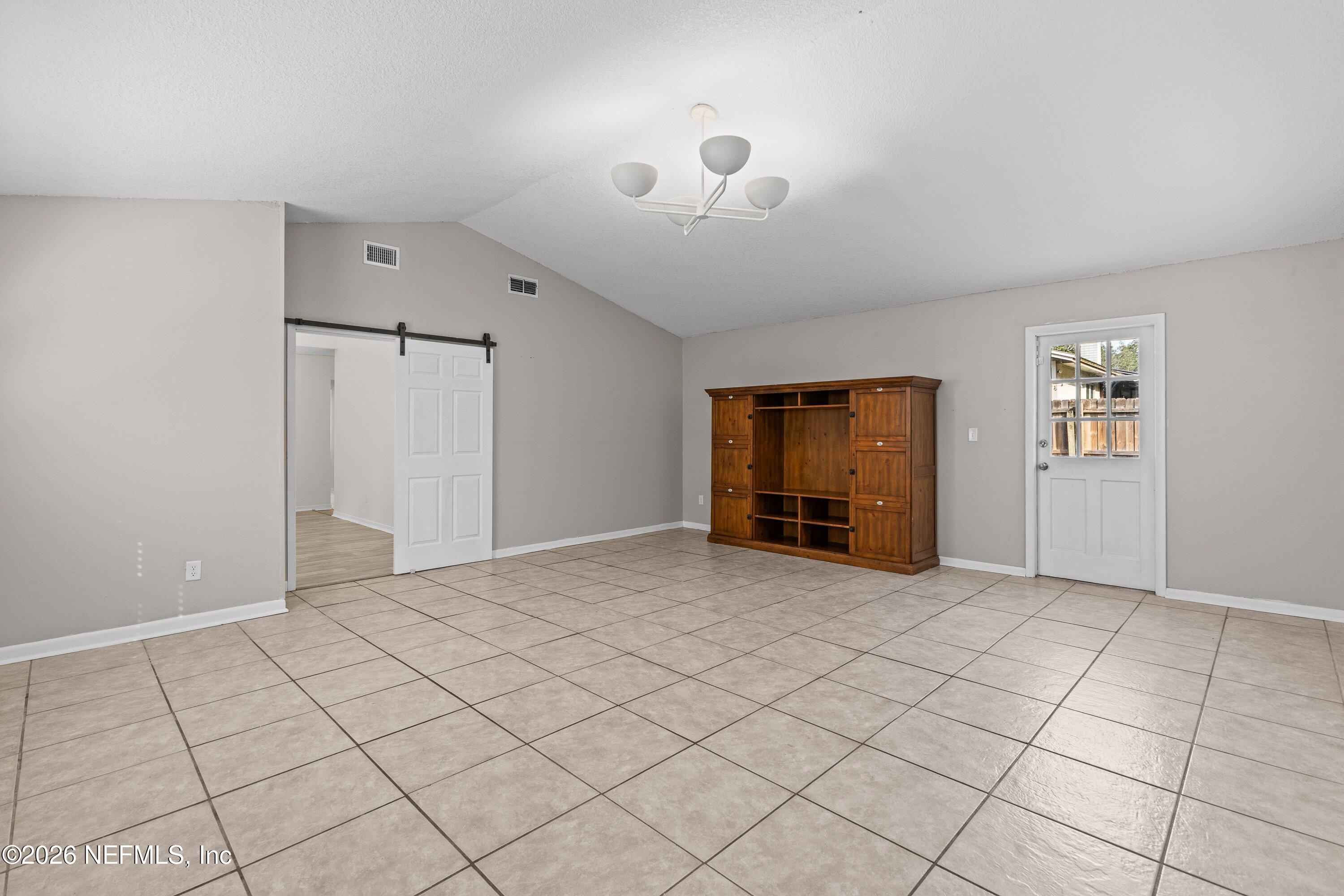8573 BLACKBERRY Lane E