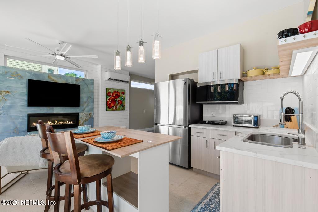 209 GULL Circle