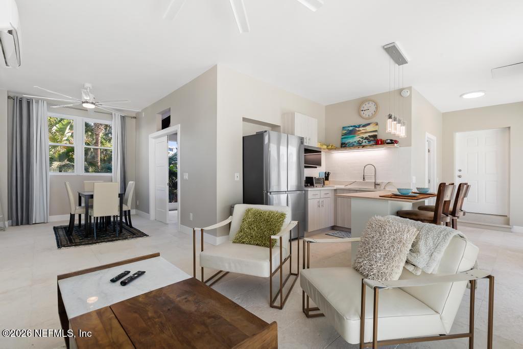 209 GULL Circle