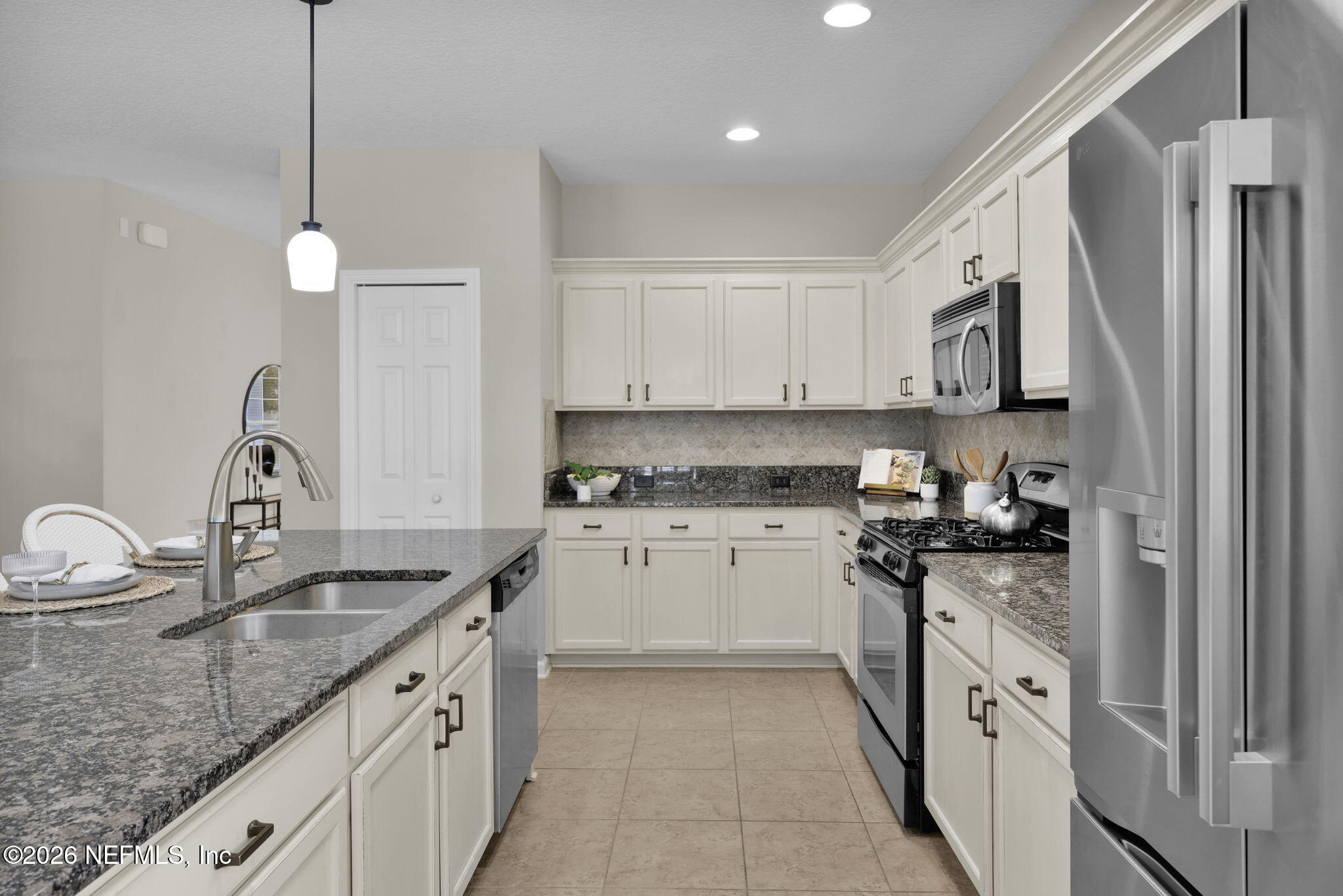 109 CAPTIVA Drive