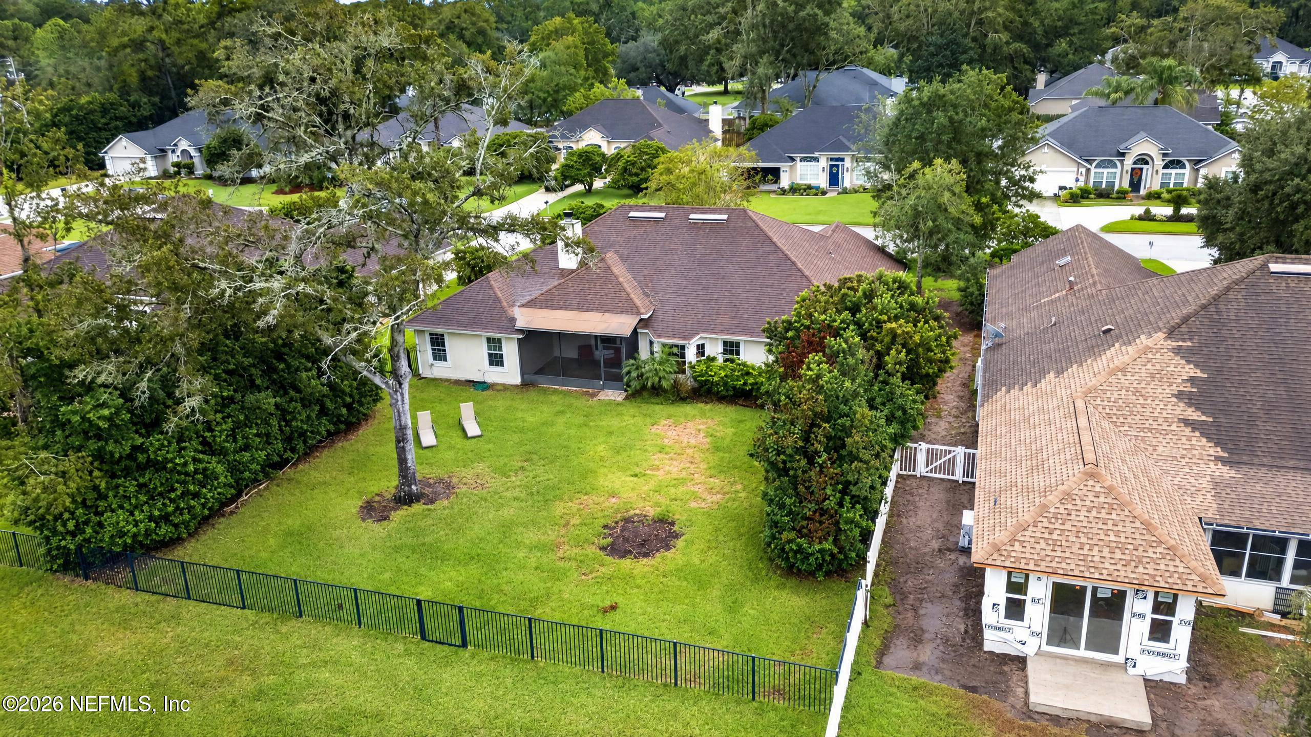 384 MAPLEWOOD Drive, St. Johns