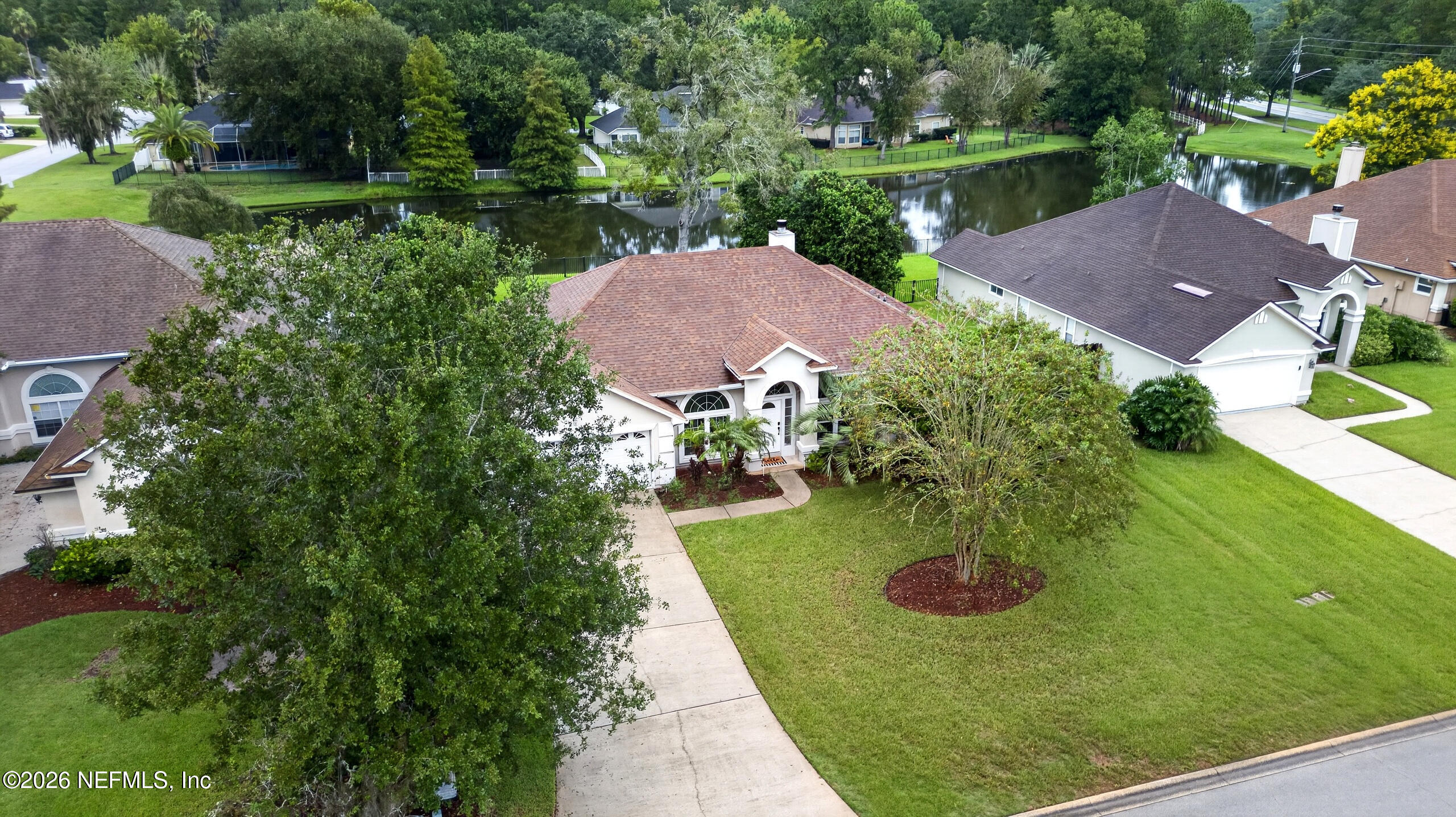 384 MAPLEWOOD Drive, St. Johns